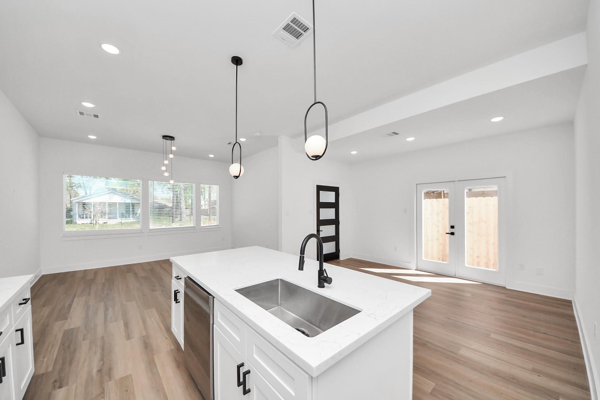 8106 Locksley Street