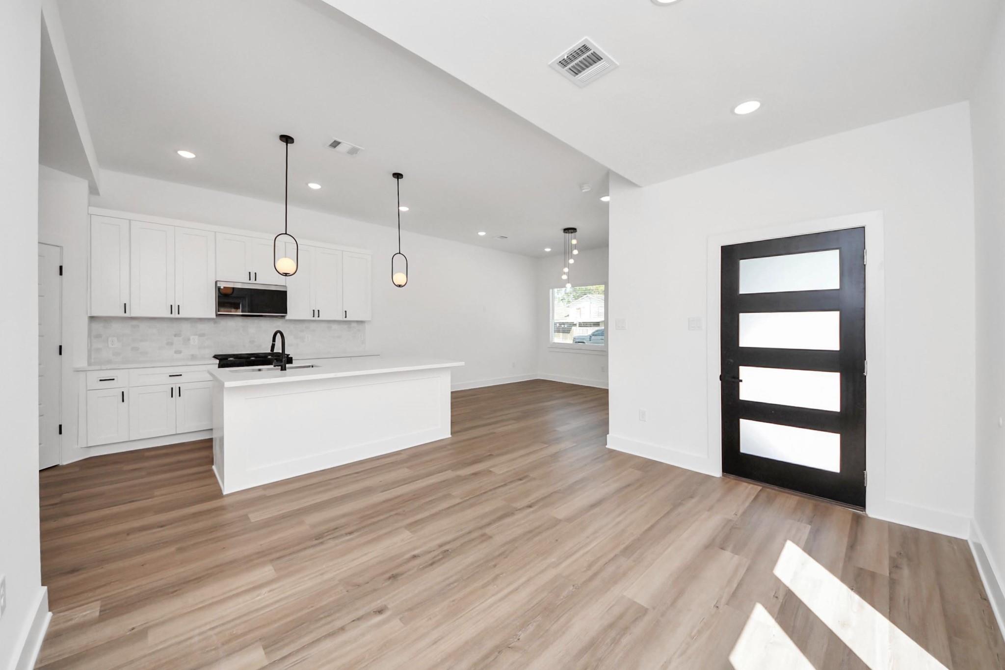 8106 Locksley Street