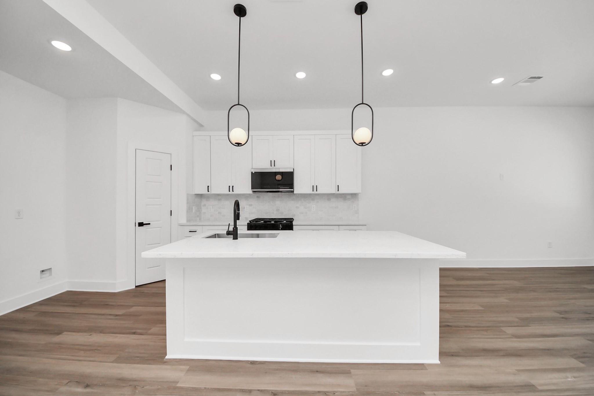 8106 Locksley Street