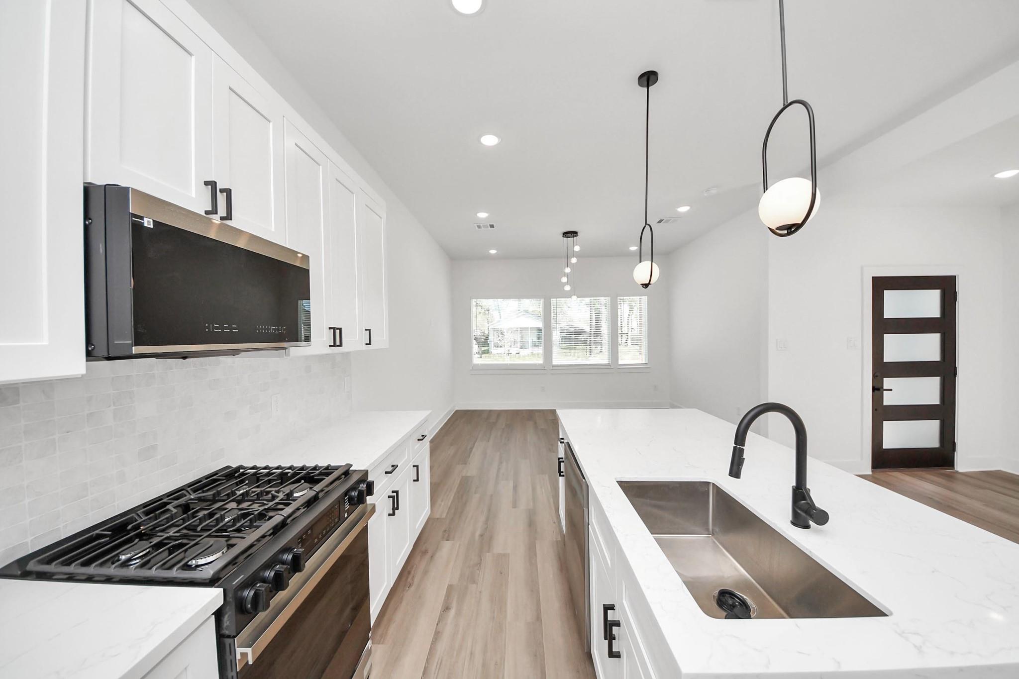 8106 Locksley Street