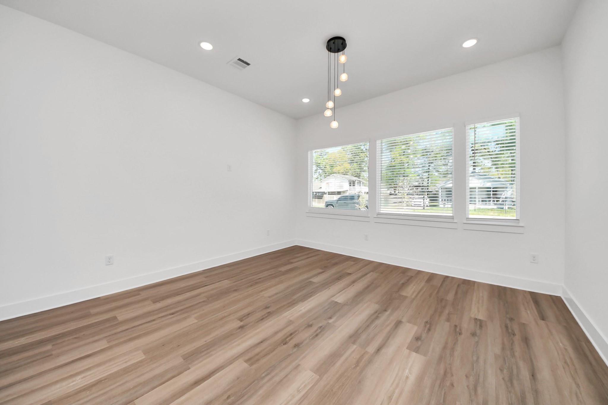 8106 Locksley Street