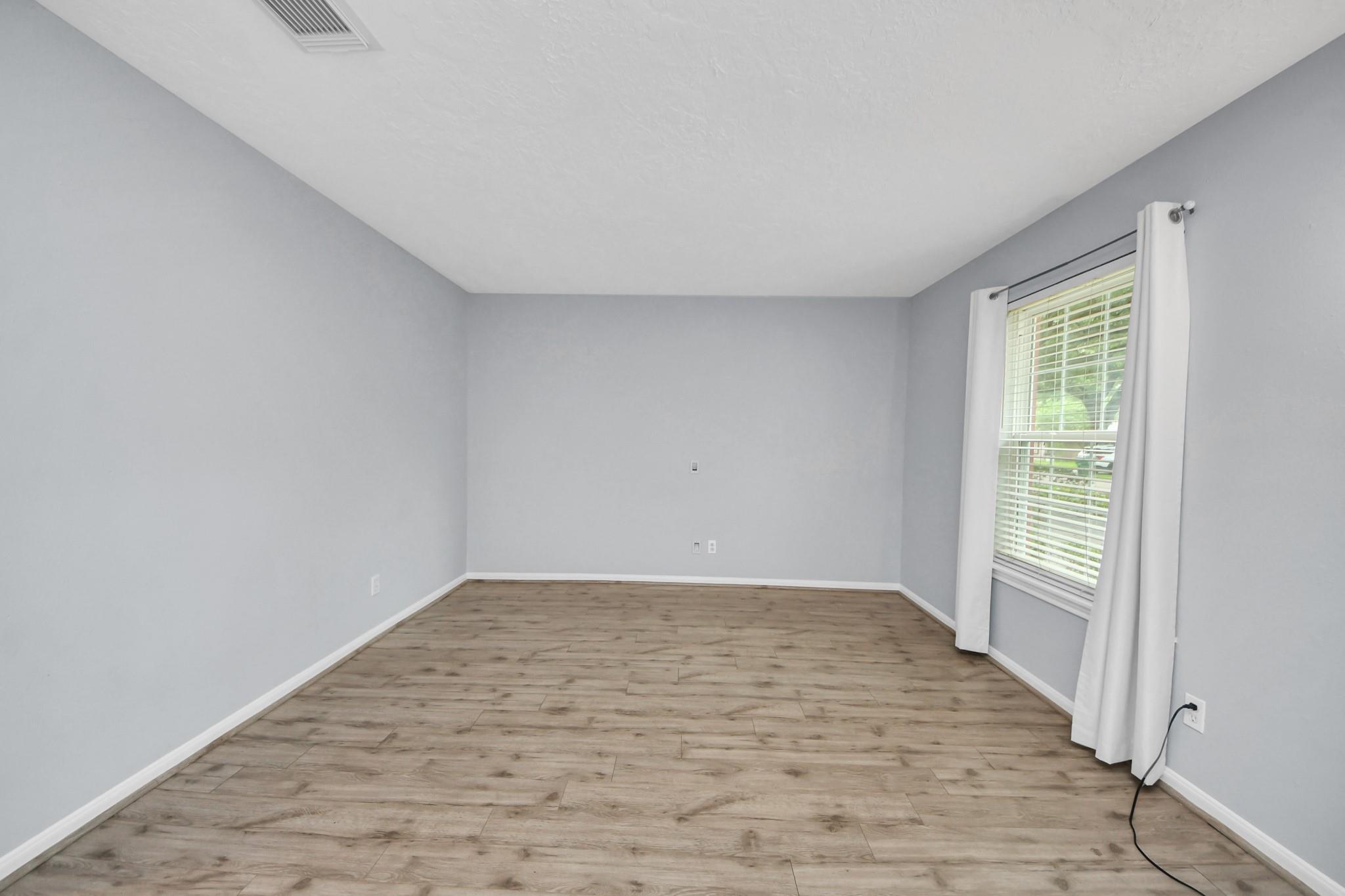 10654 Hazelhurst Drive # 28