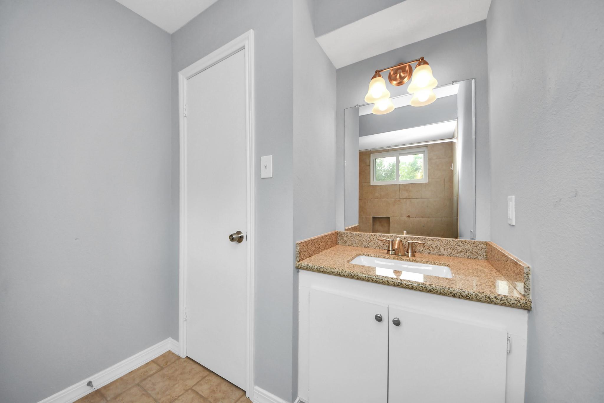10654 Hazelhurst Drive # 28