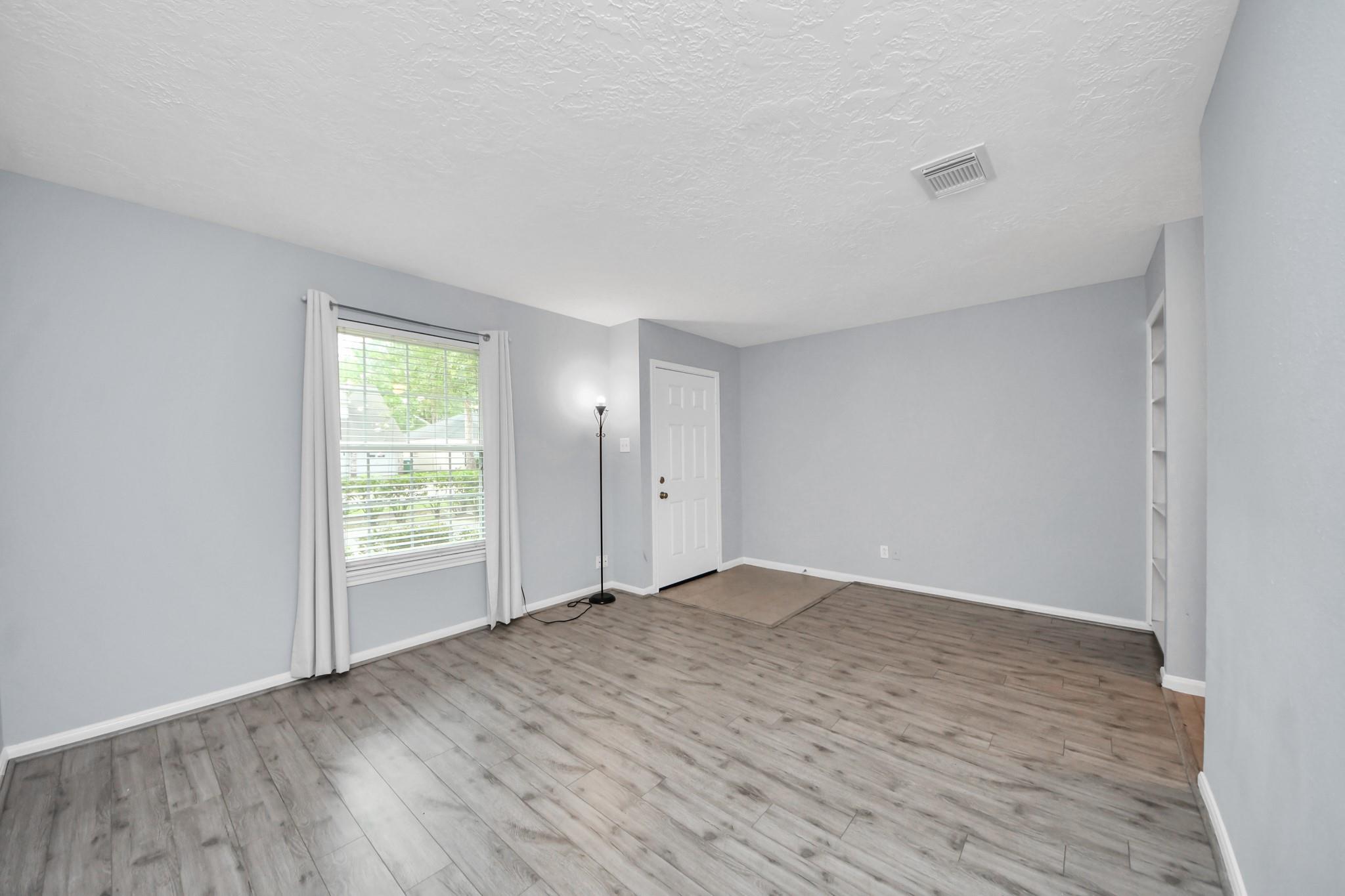 10654 Hazelhurst Drive # 28