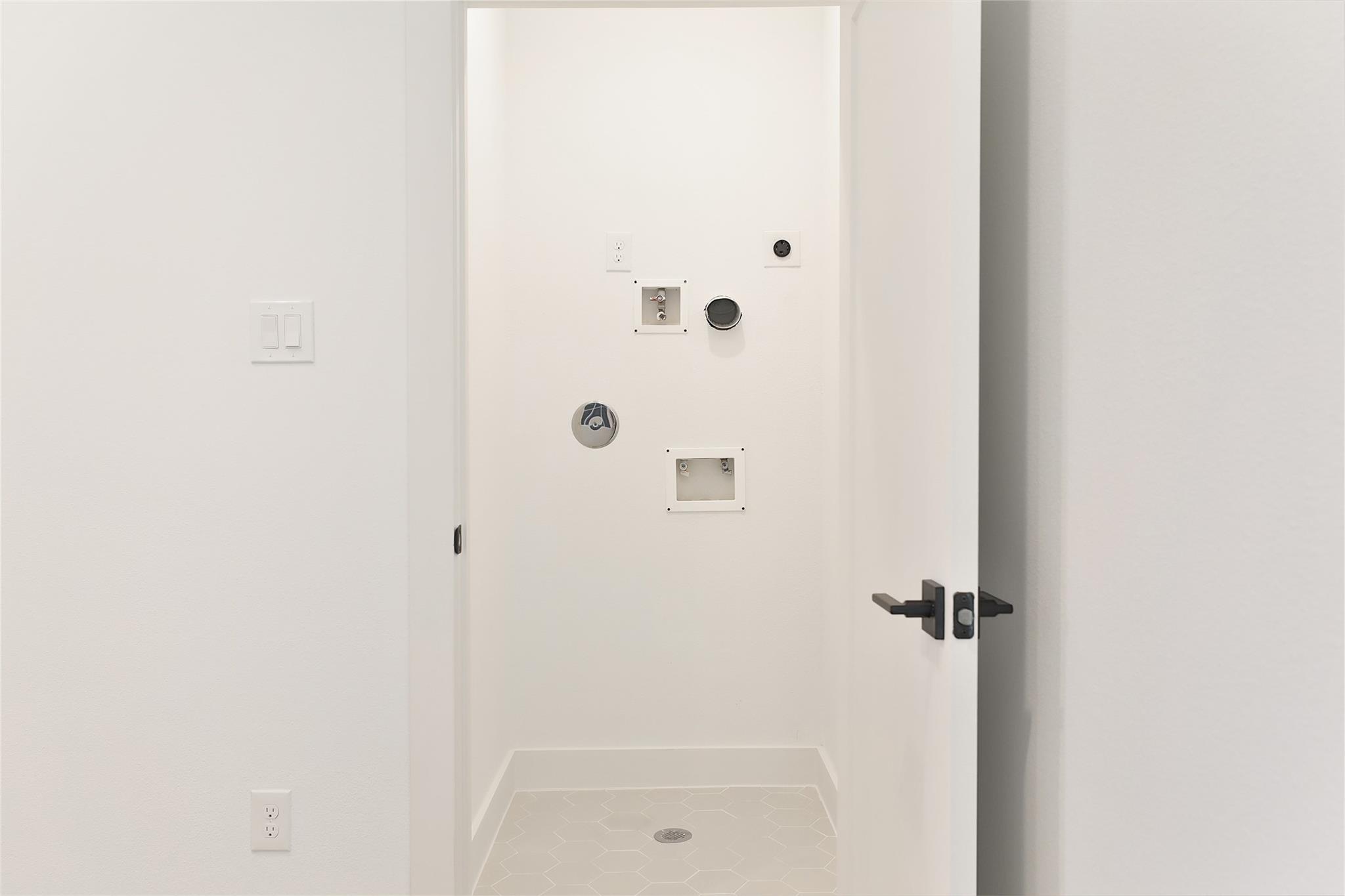 1018 W 15th 1/2 Street # B