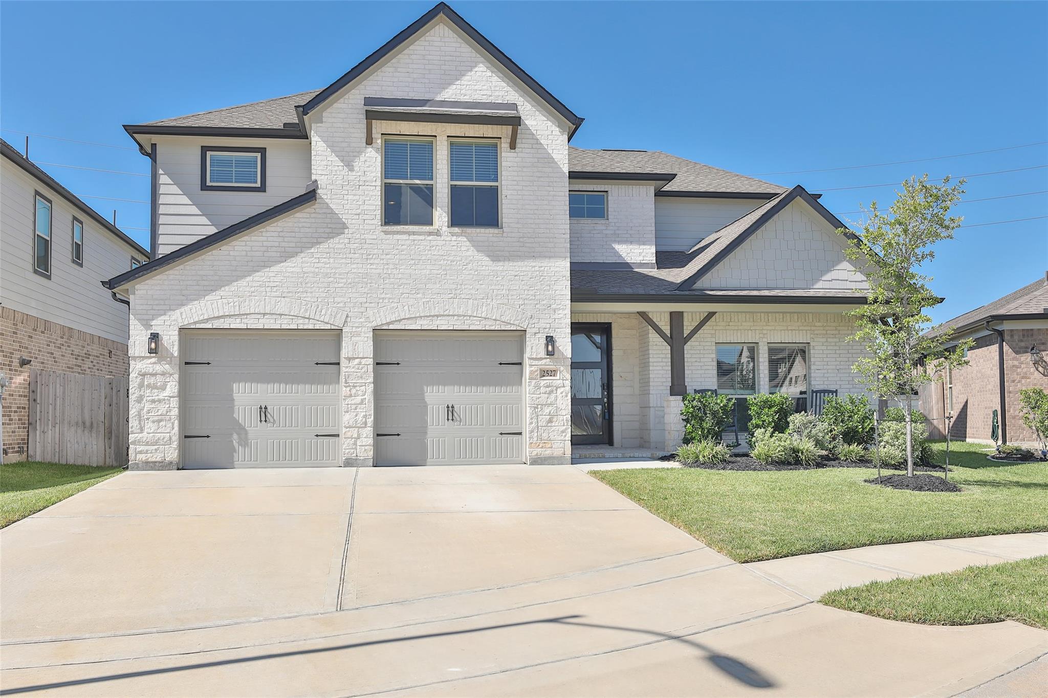 2527 Velvet Woods Lane
