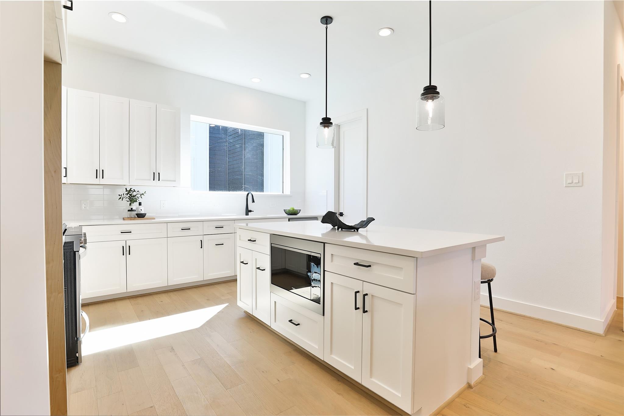 1020 W 15th 1/2 Street # B