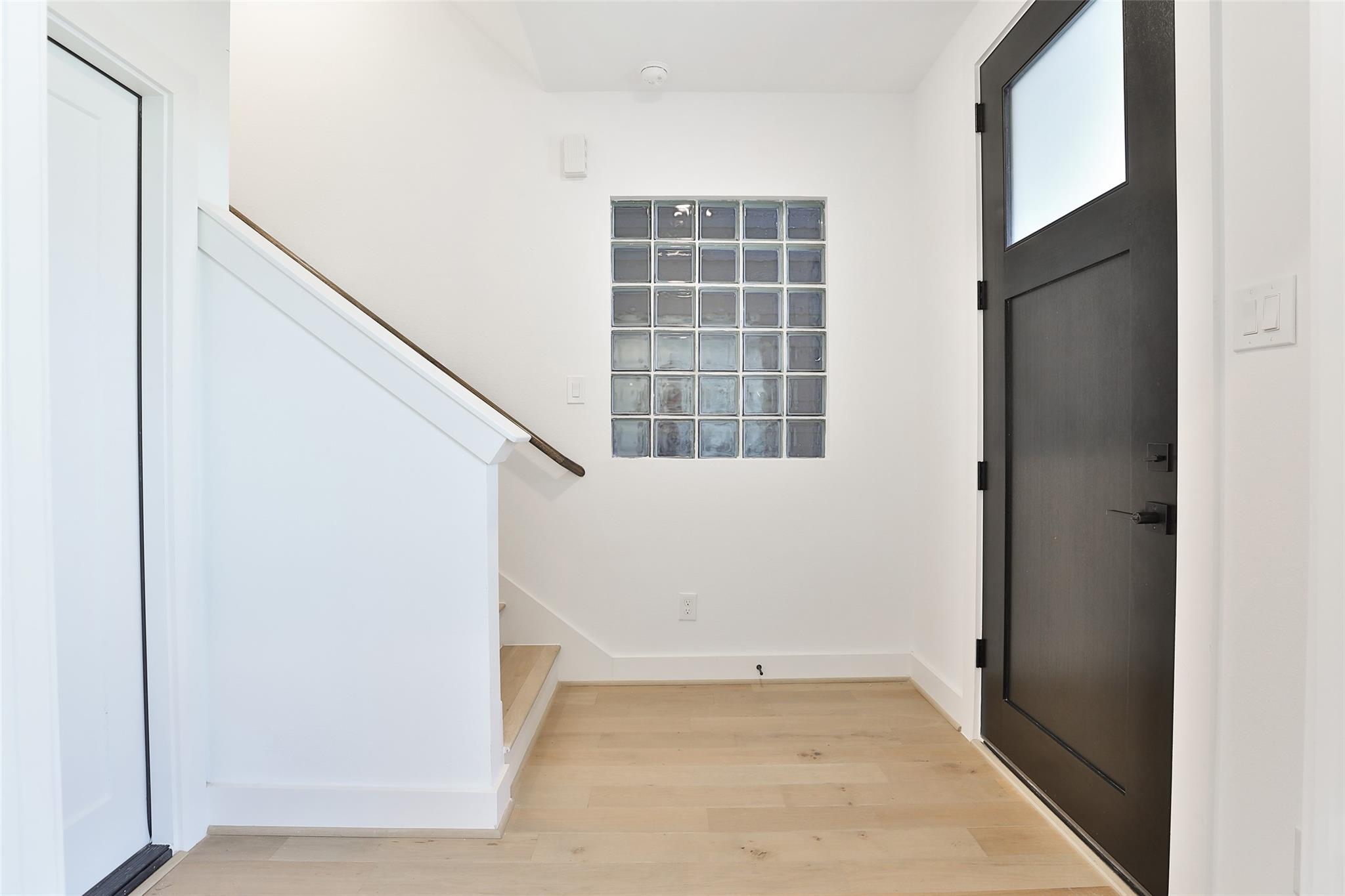 1020 W 15th 1/2 Street # B