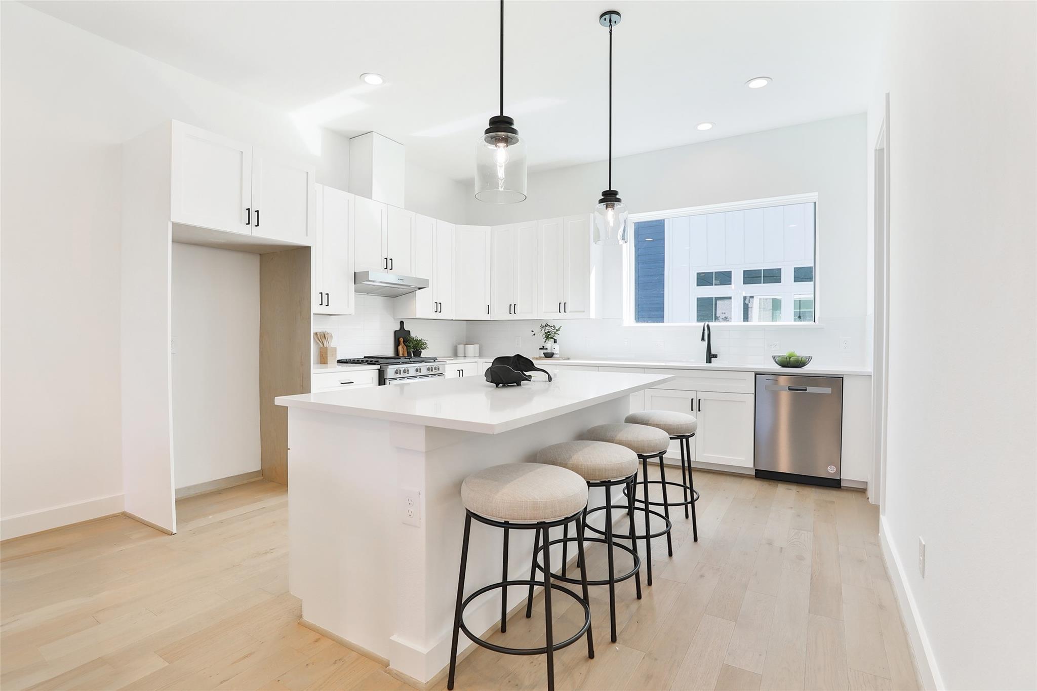 1020 W 15th 1/2 Street # B