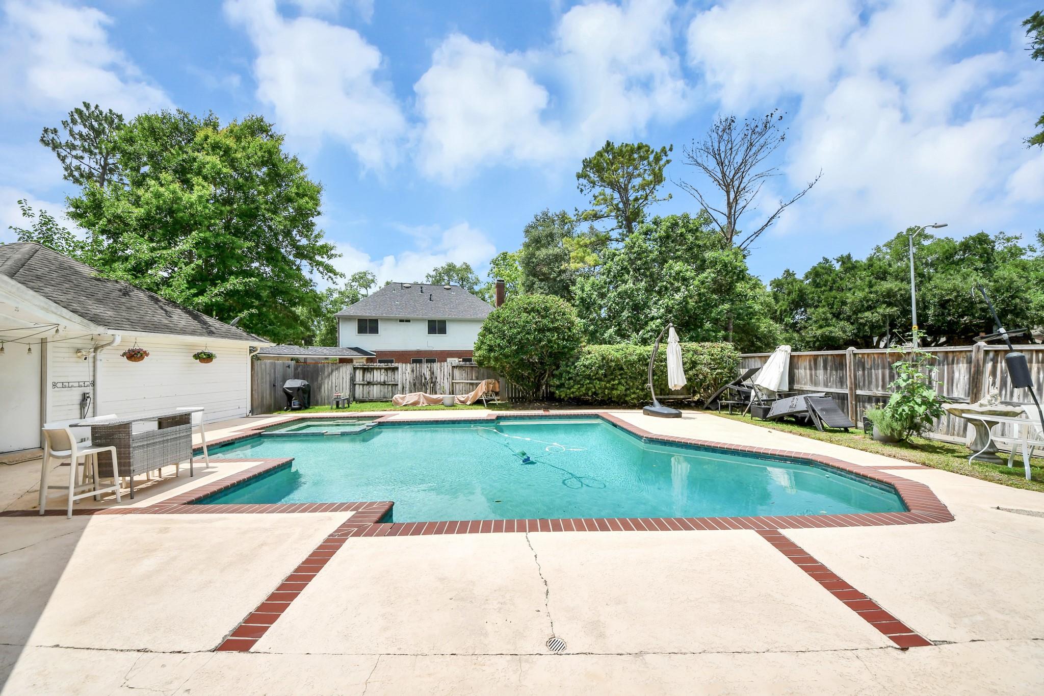19702 Whitewind Drive
