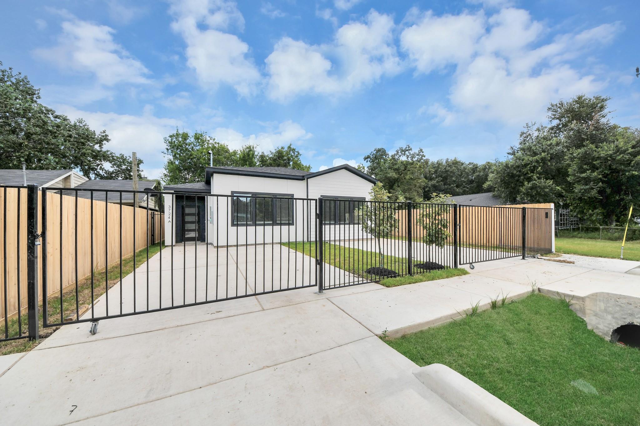 3724 Rebecca Street