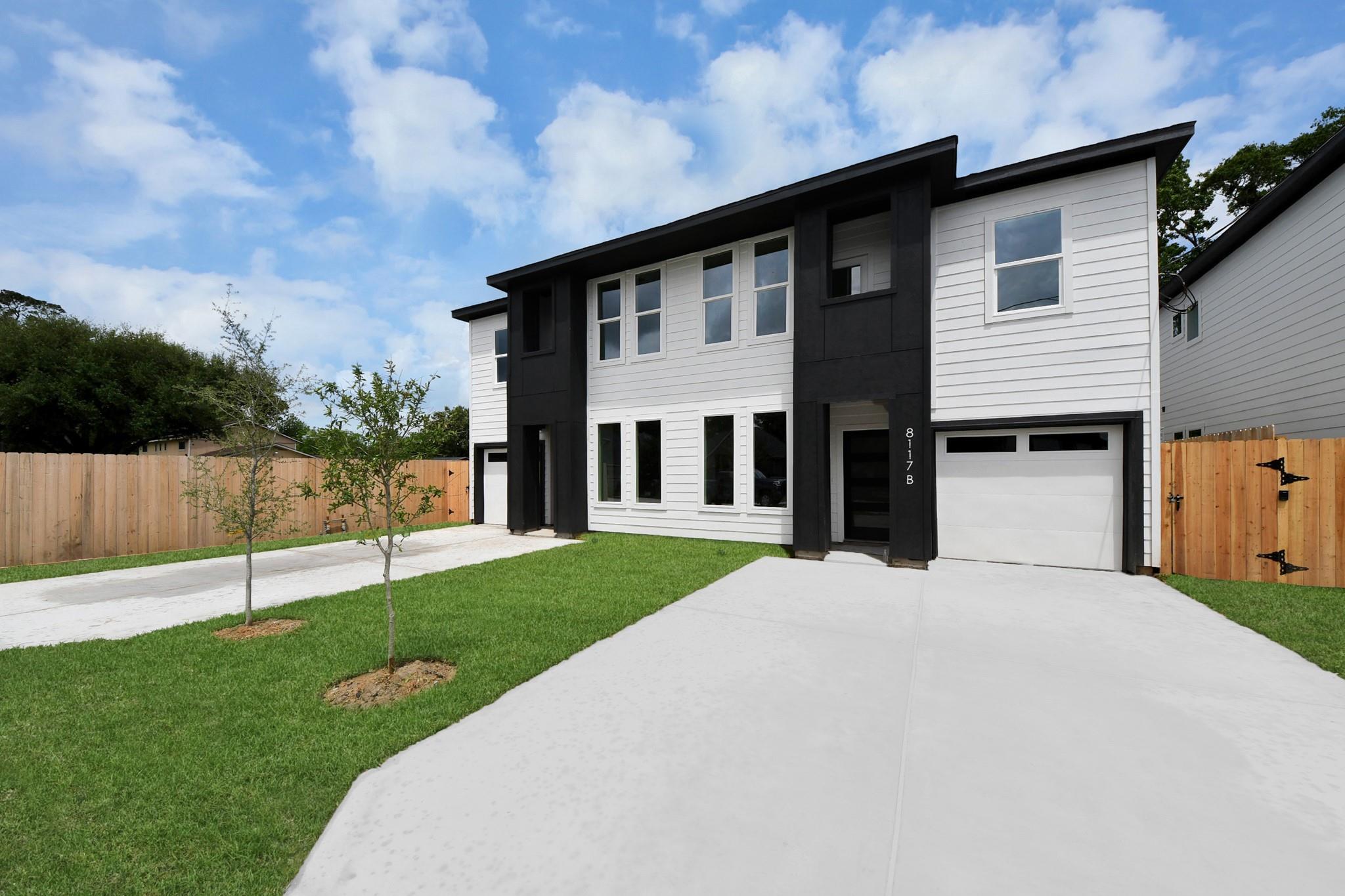 8119 Sterlingshire Street Unit: A/B