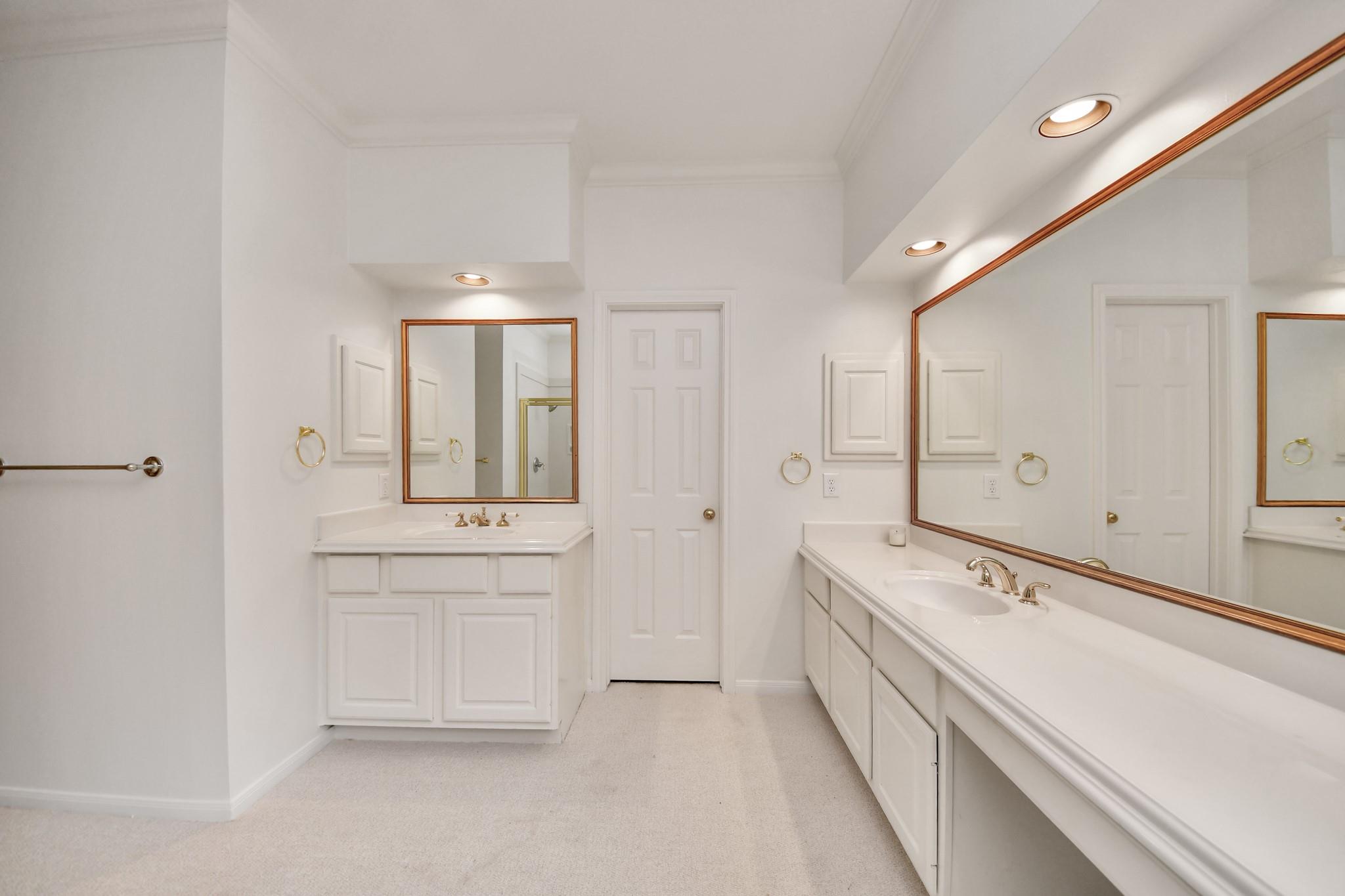 2518 Kittansett Circle