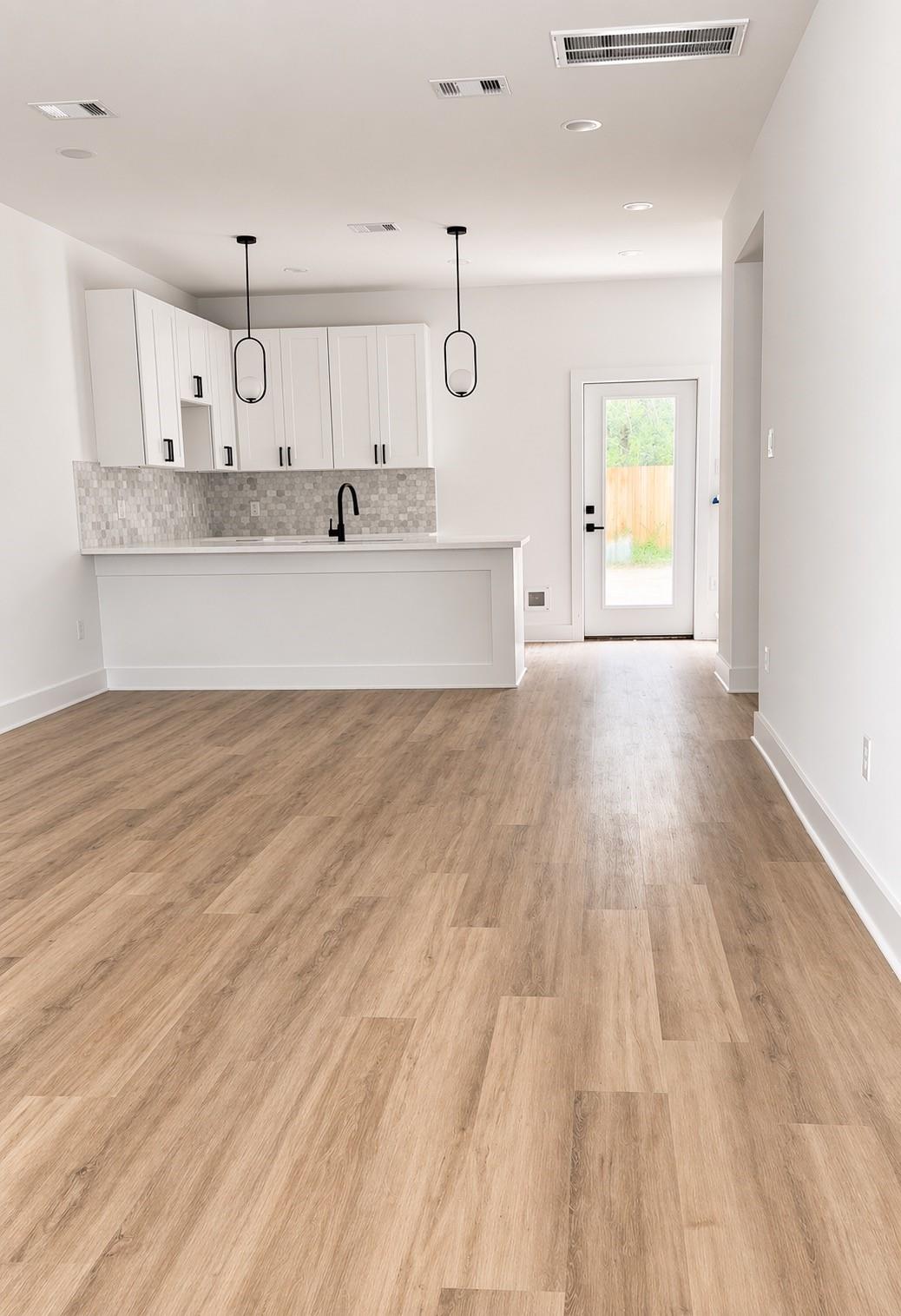 8117 Sterlingshire Street Unit: A/B