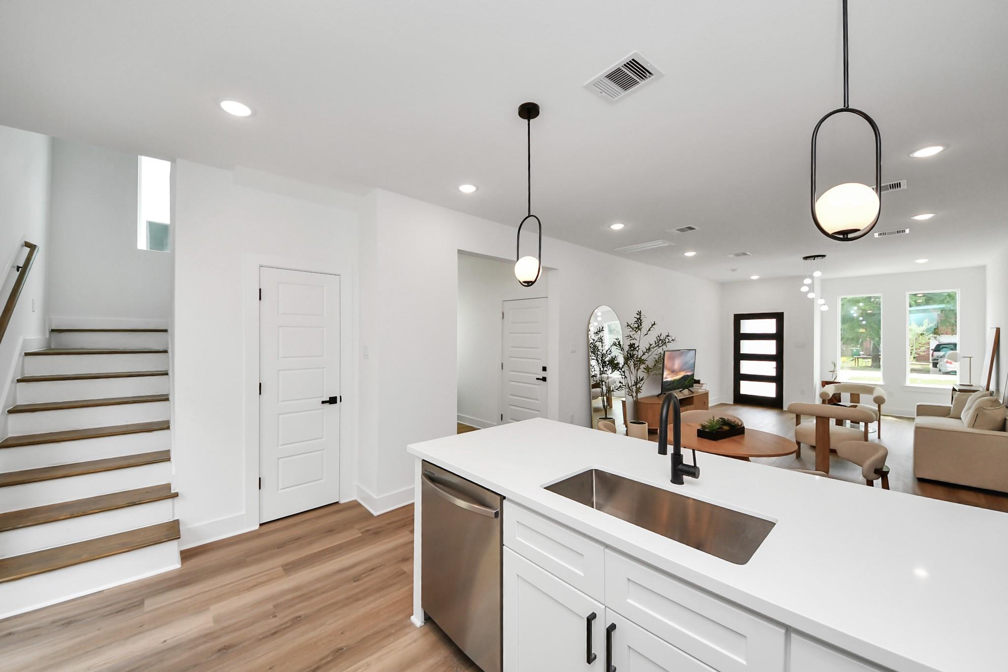 8117 Sterlingshire Street Unit: A/B