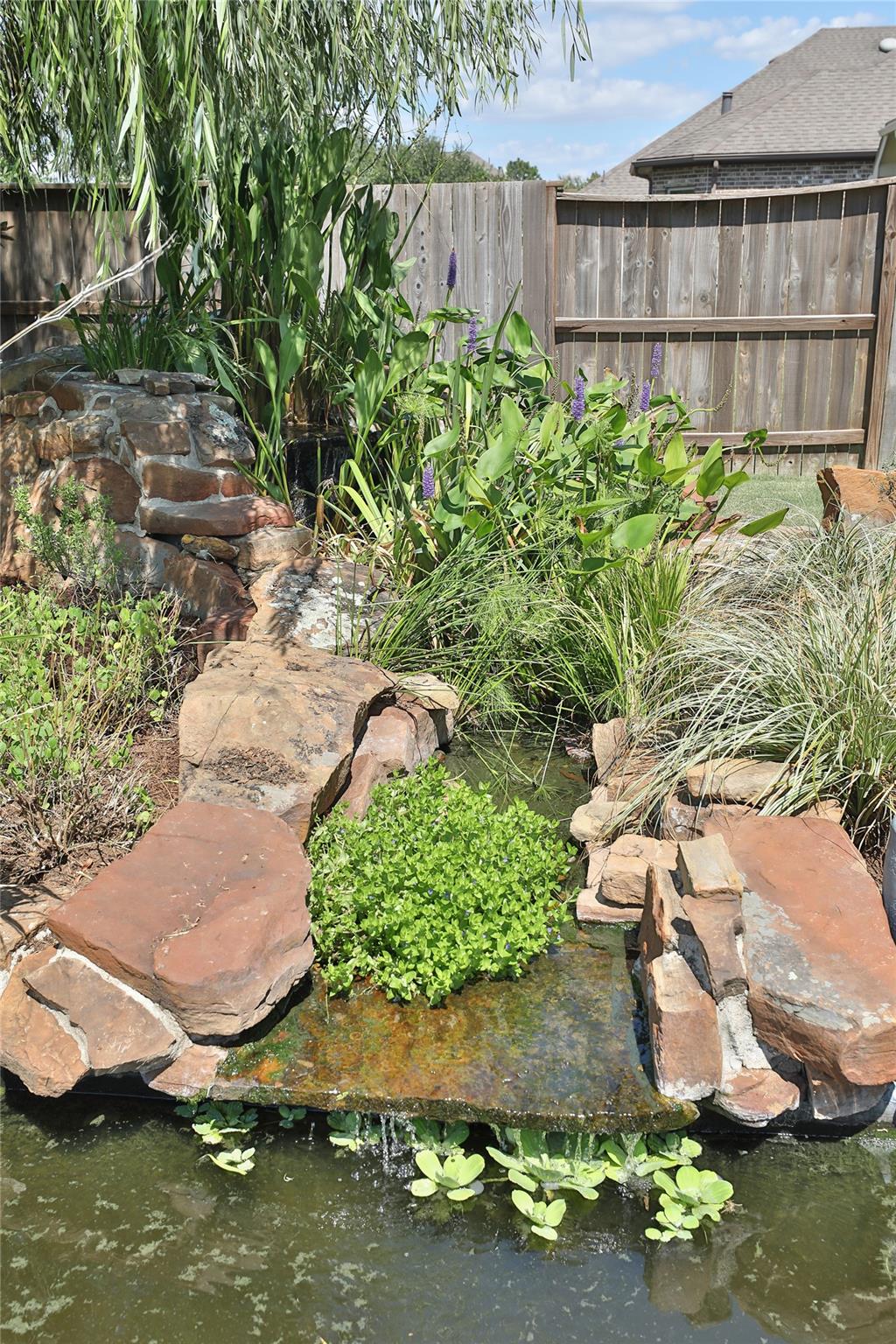 2215 Tonkawa Trail