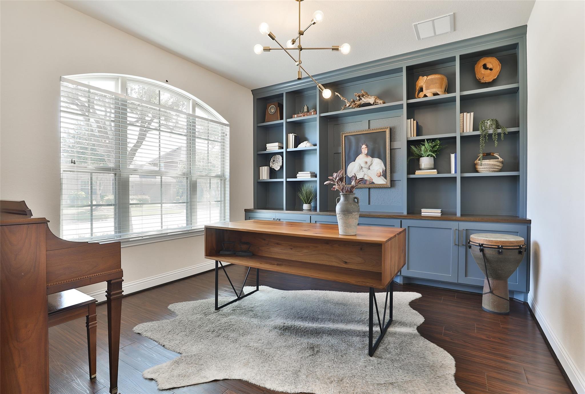 2215 Tonkawa Trail