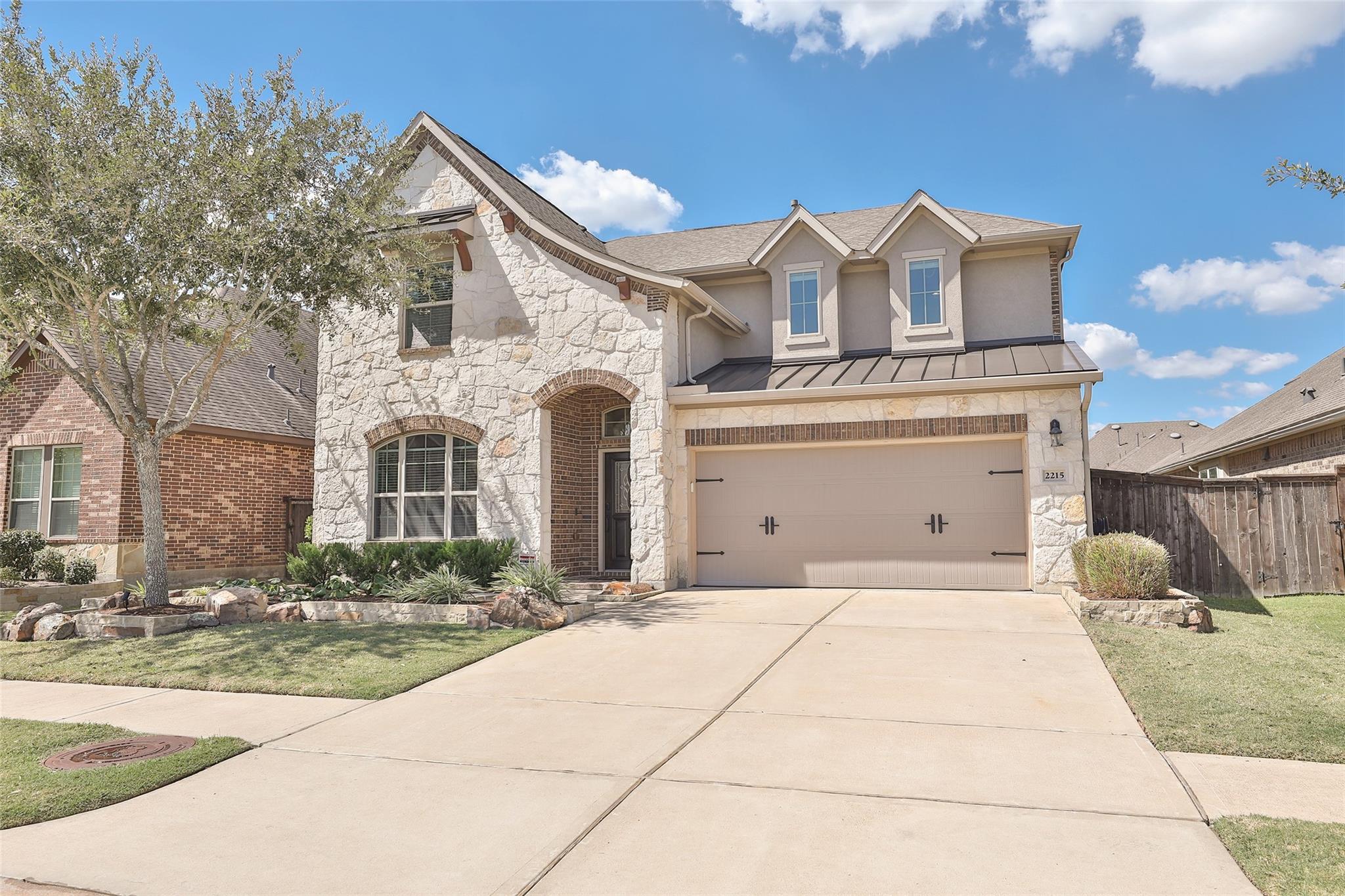 2215 Tonkawa Trail