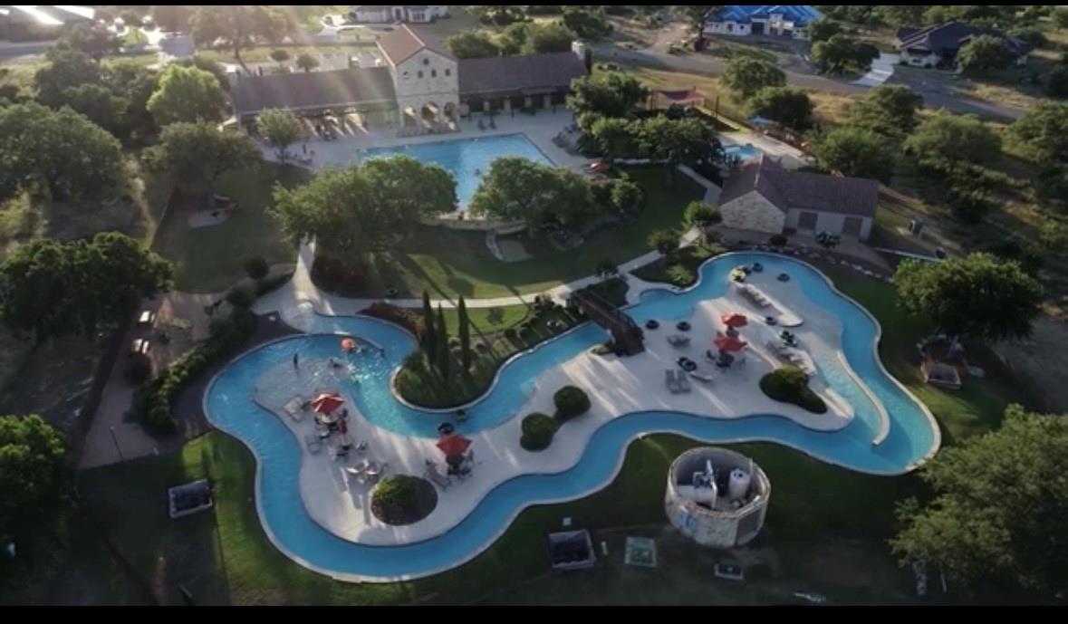 312 Pioneer Crest