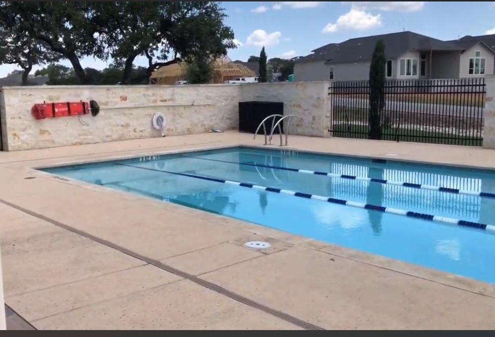 312 Pioneer Crest