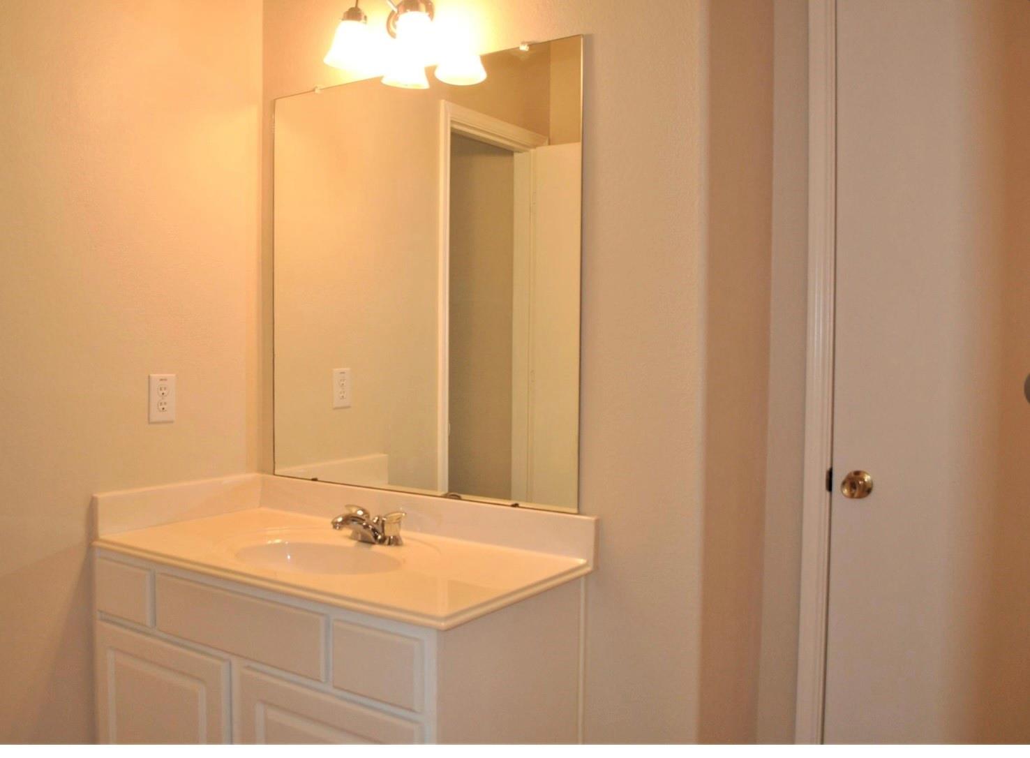 19438 Juniper Vale Circle