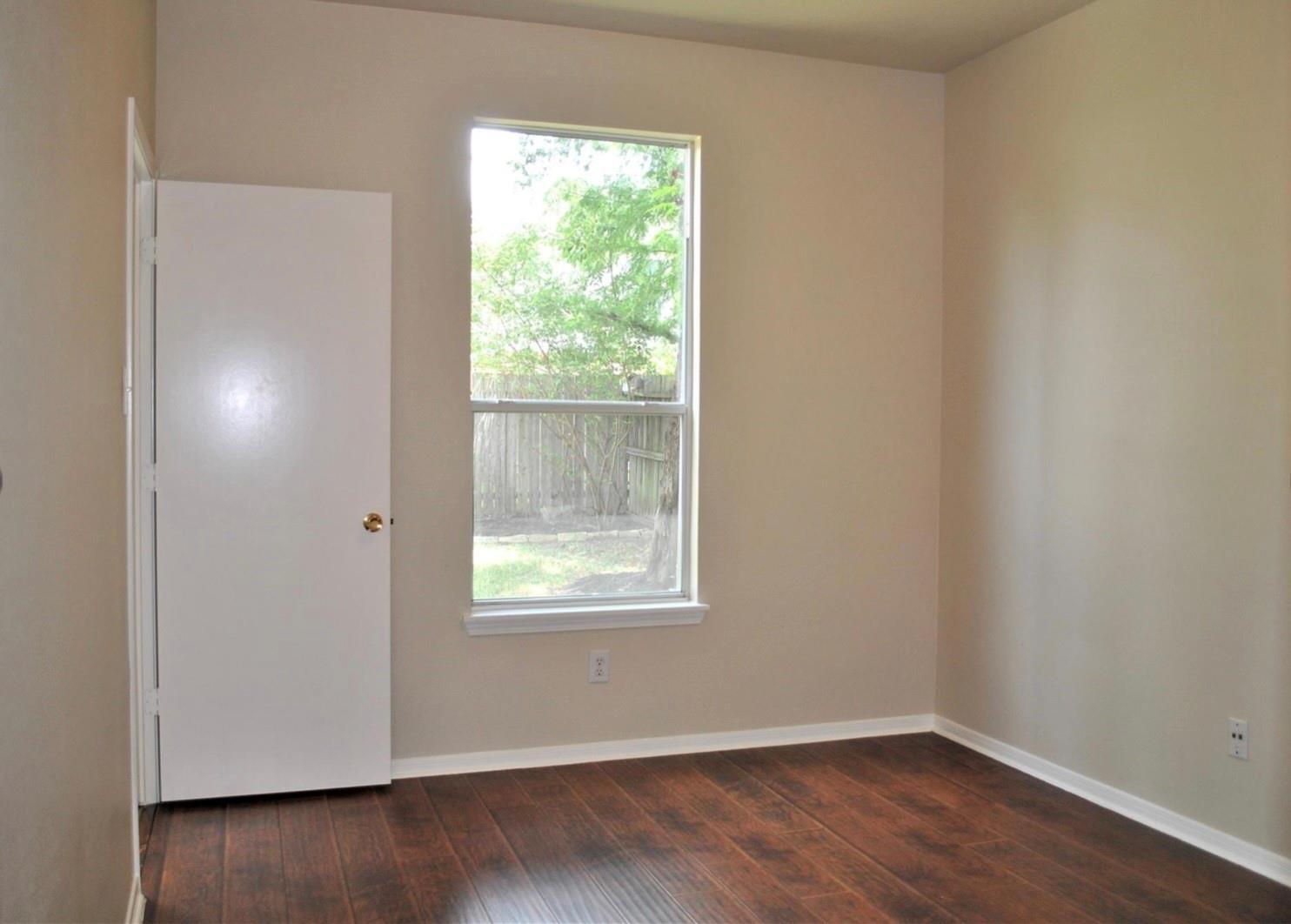 19438 Juniper Vale Circle