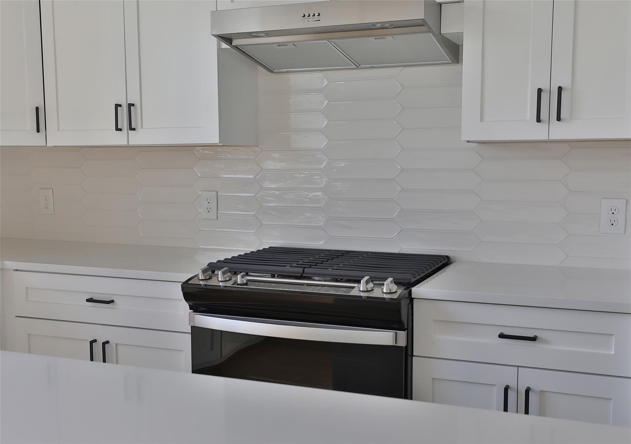 1016 W 15th 1/2 Street # C