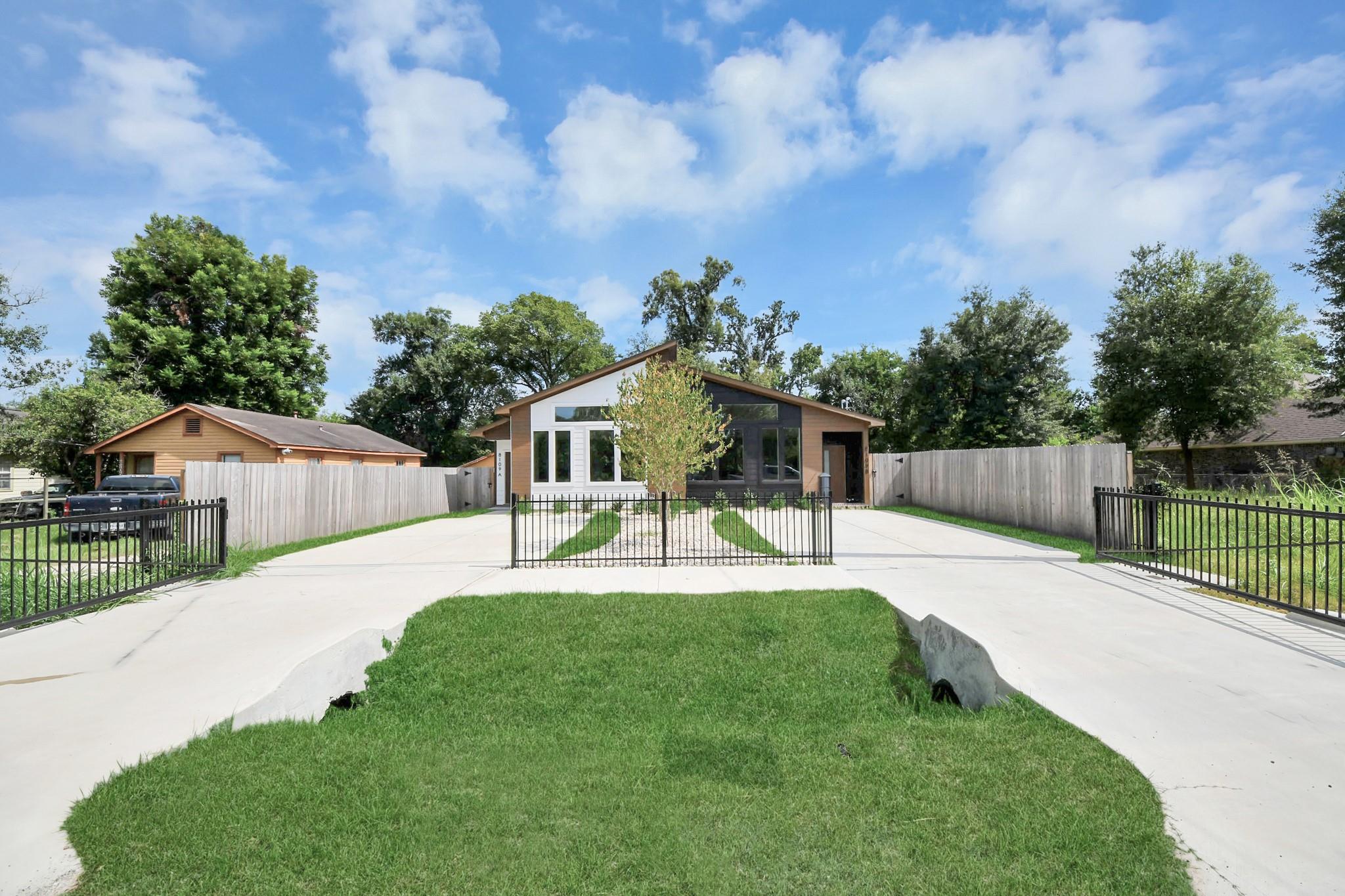 8109 Hamlet Street