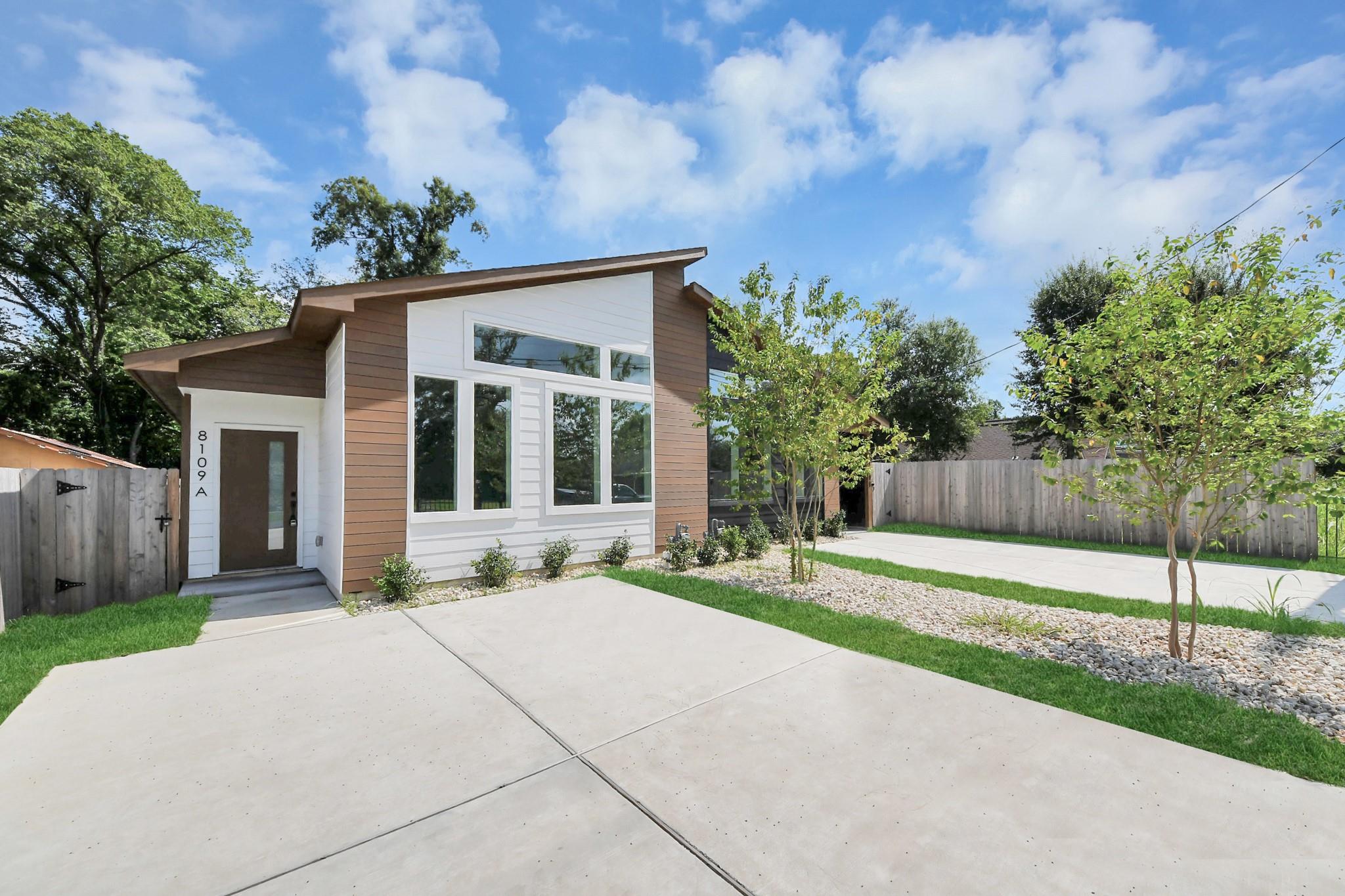 8109 Hamlet Street