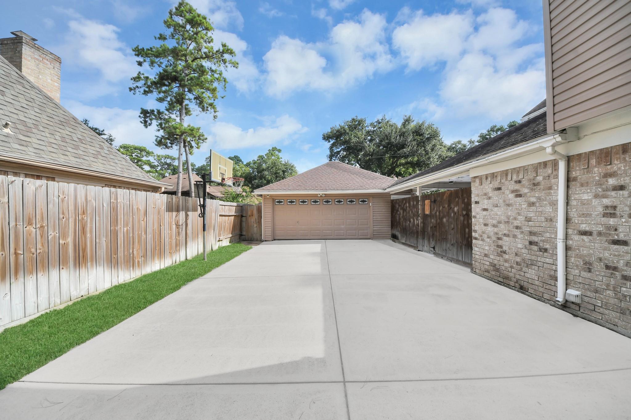 12911 Cluster Pine Drive