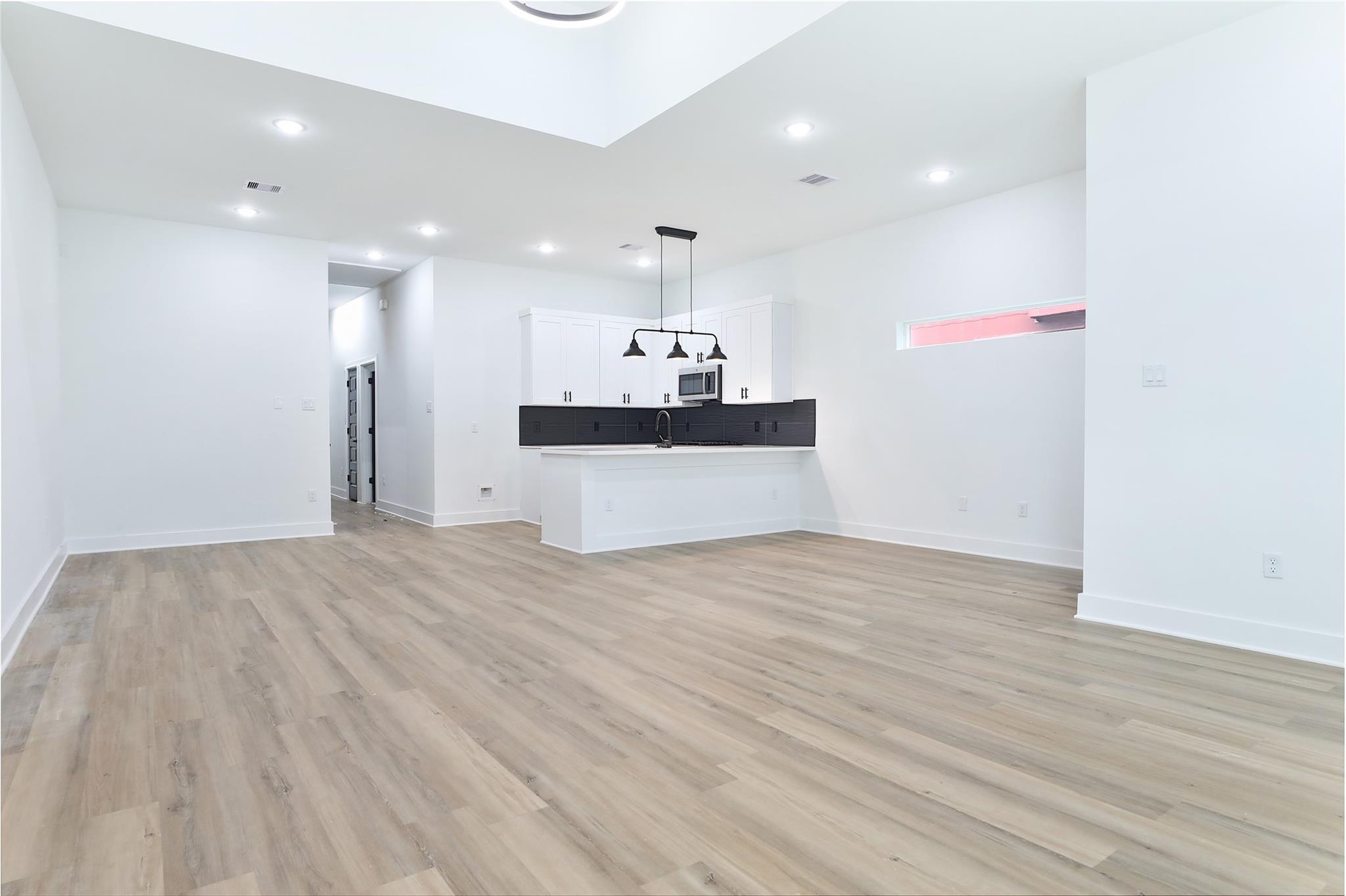 8109 Bigwood Street Unit: A/B