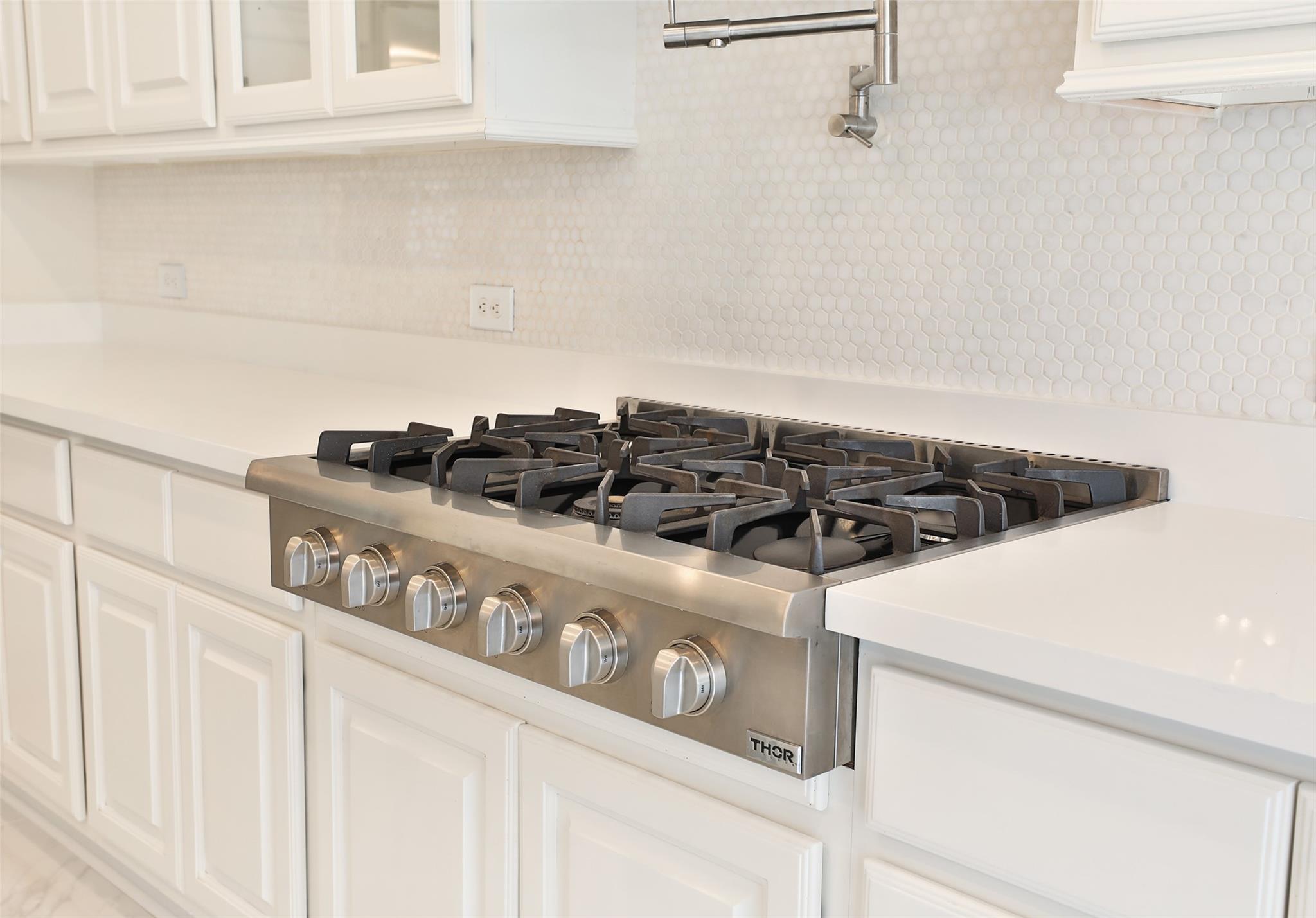 10255 S Goshawk Trail