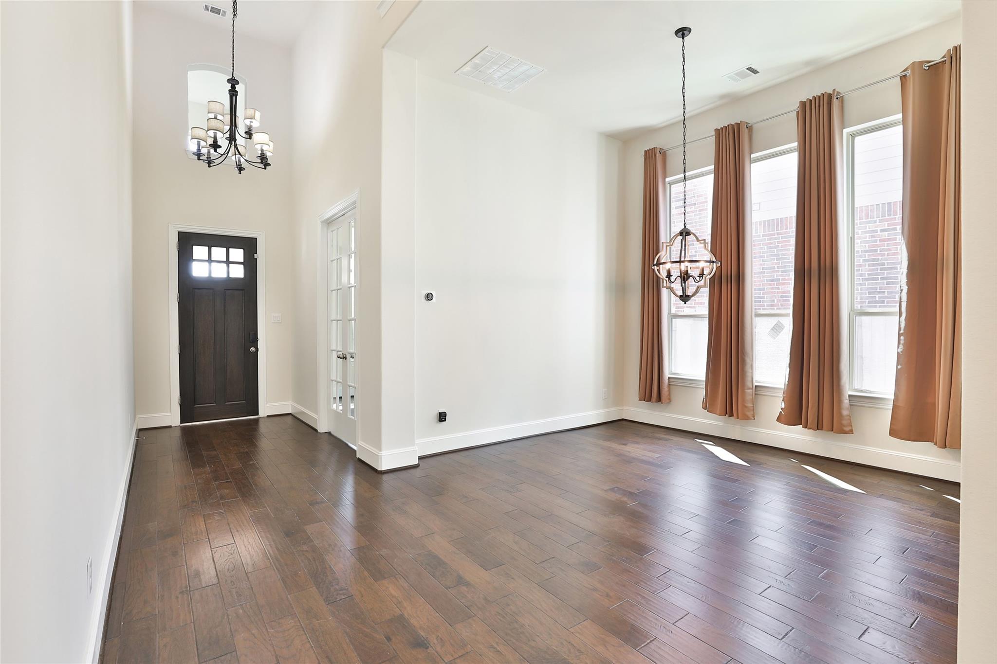 10255 S Goshawk Trail