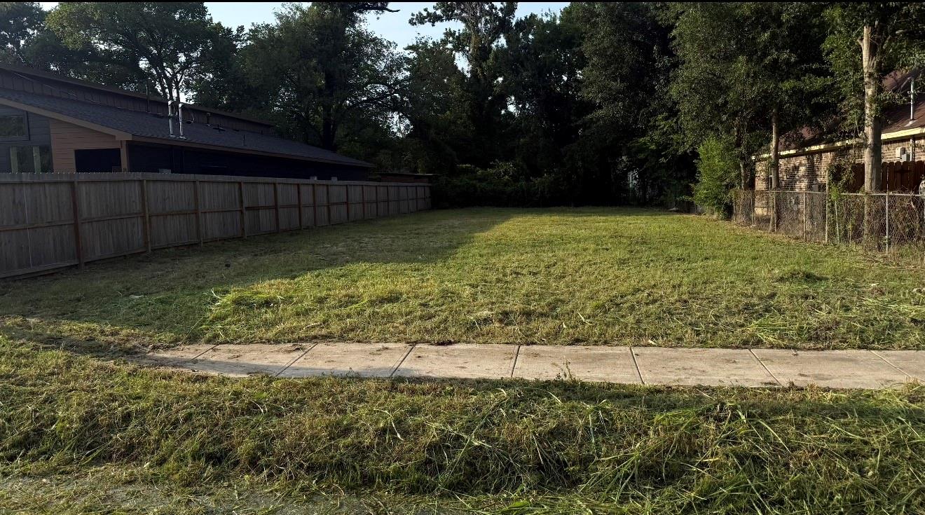 8113 Hamlet Street