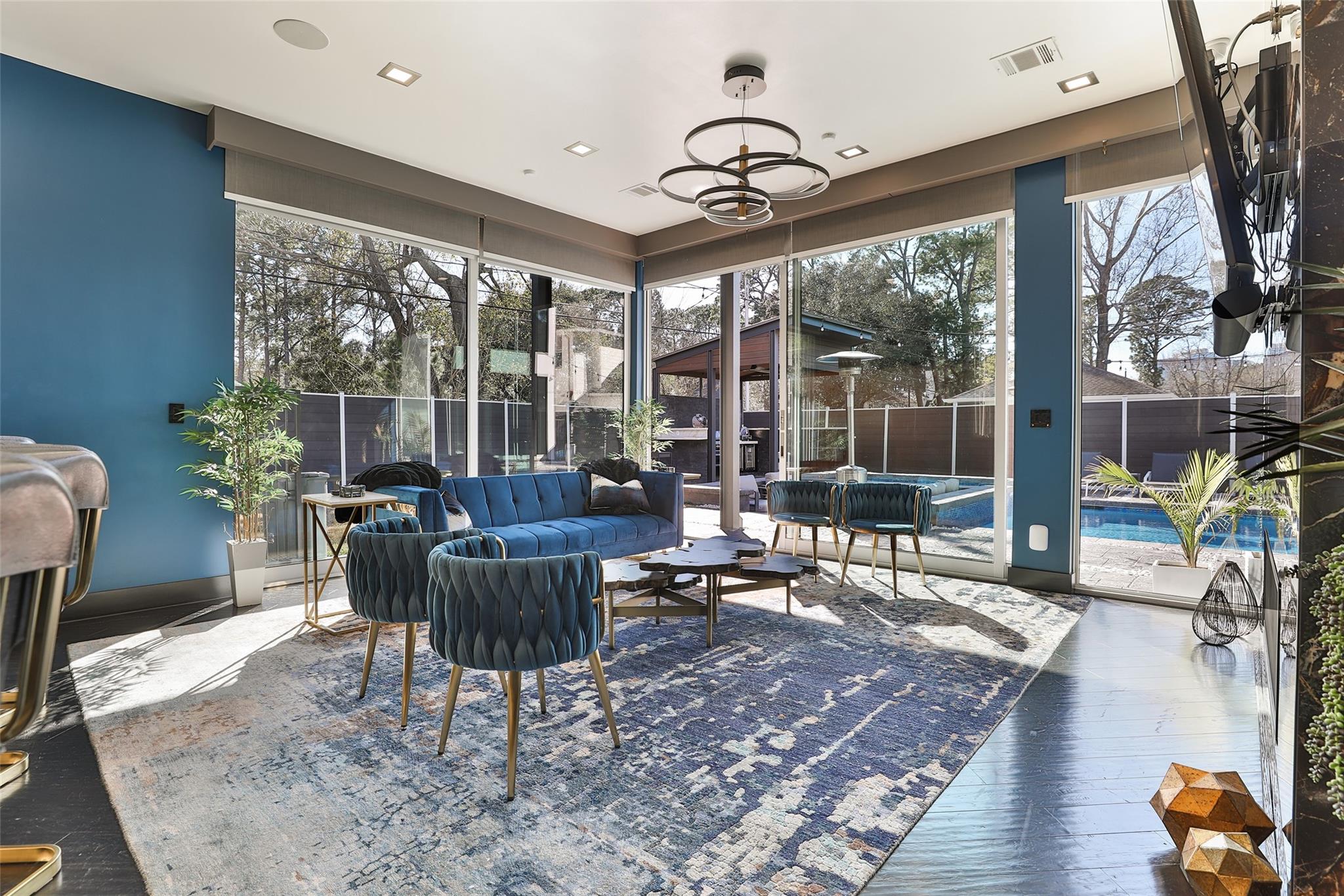 11905 Barryknoll Lane