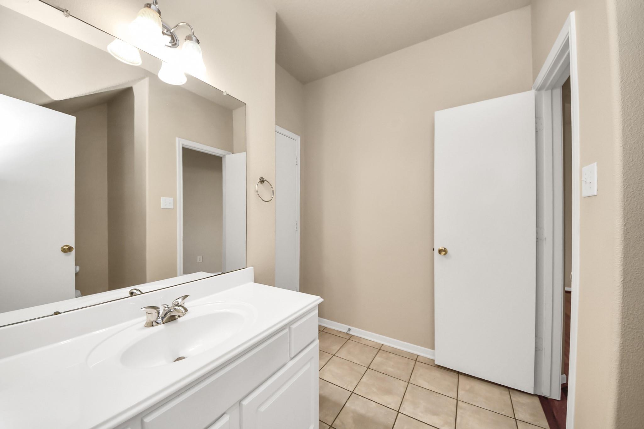 19438 Juniper Vale Circle