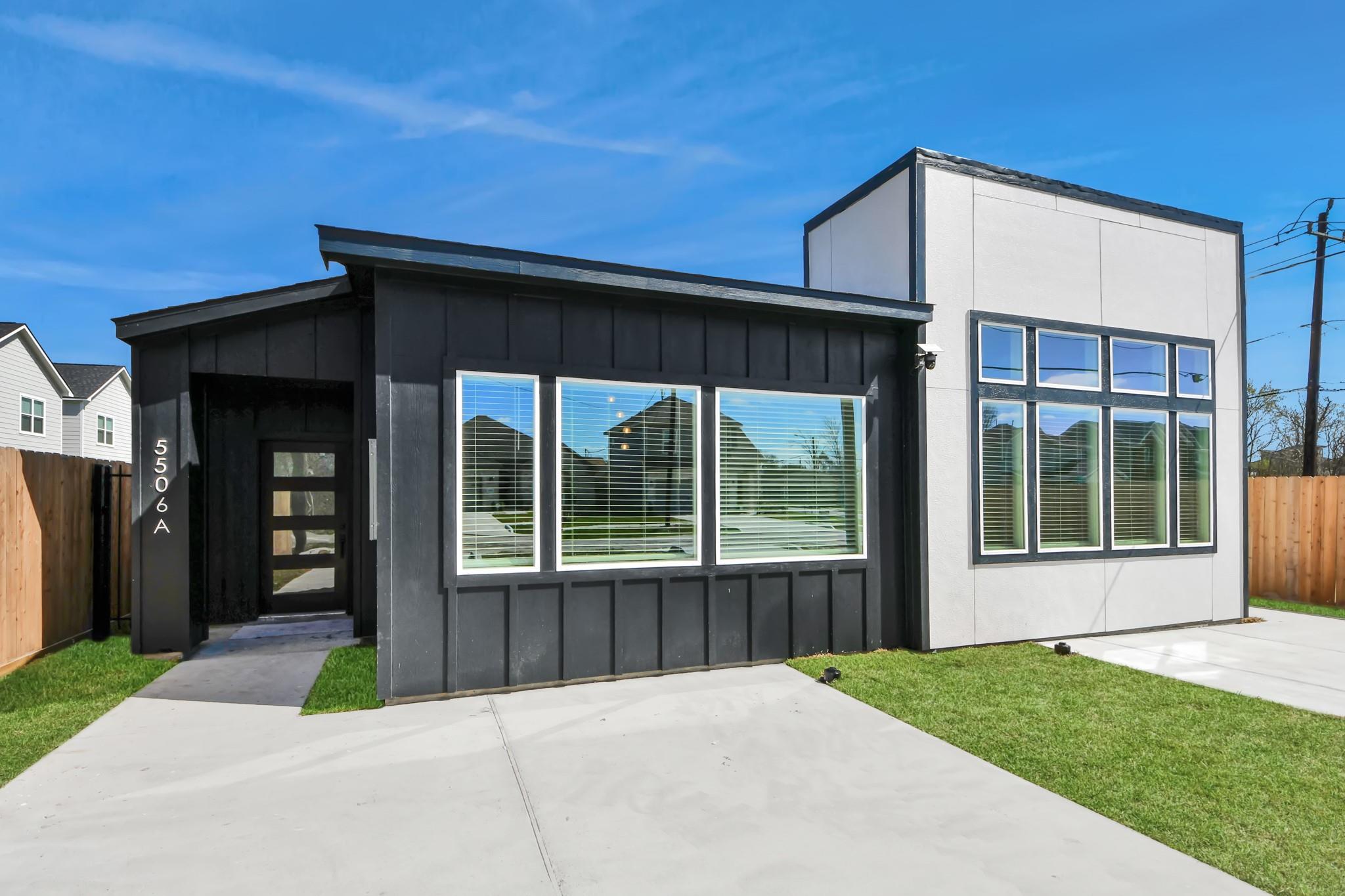 5506 Bacher St Street Unit: A/B