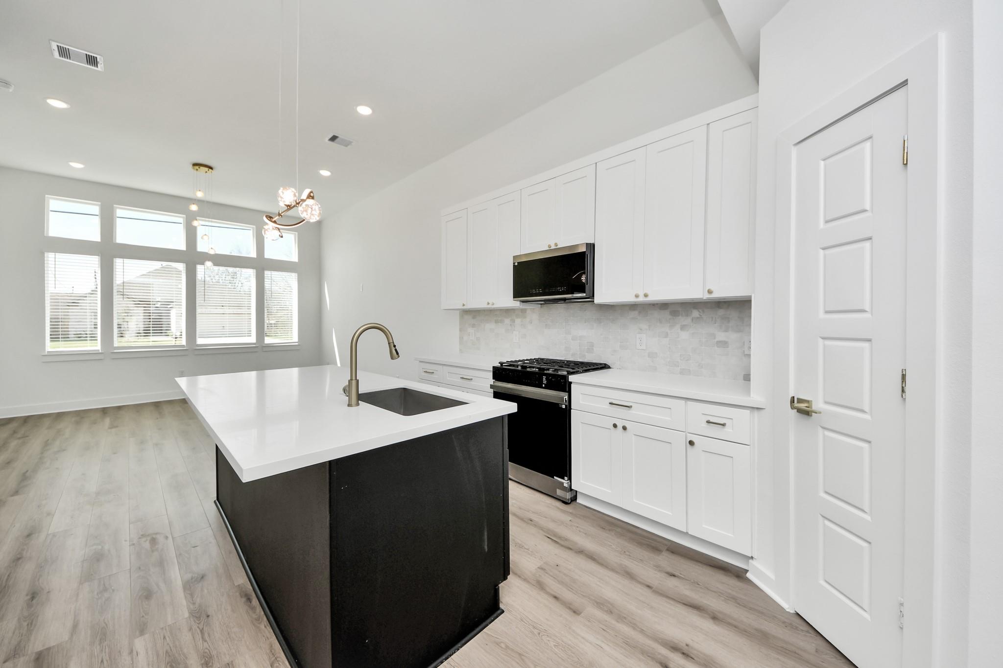 5506 Bacher St Street Unit: A/B