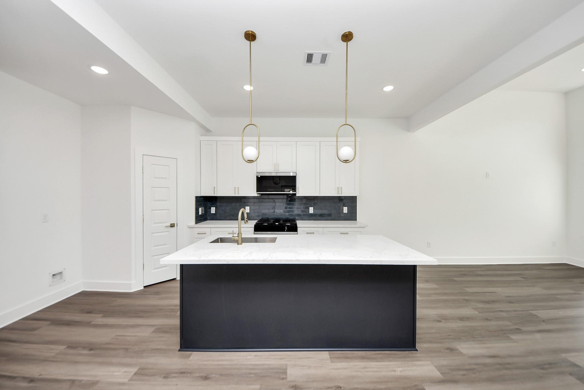 5506 Bacher St Street Unit: A/B