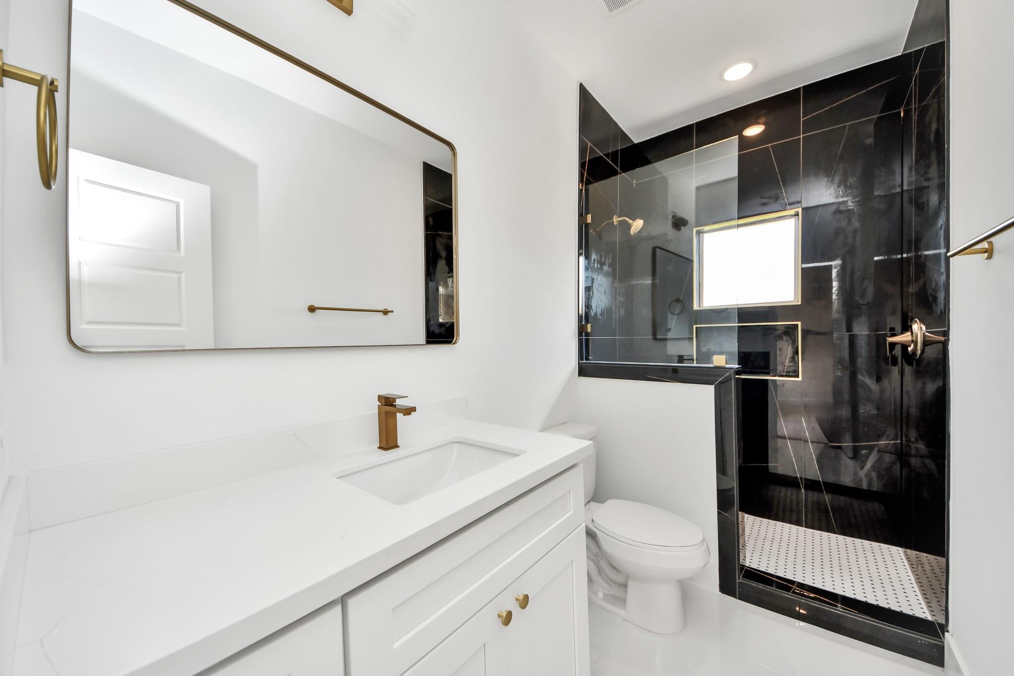 5506 Bacher St Street Unit: A/B