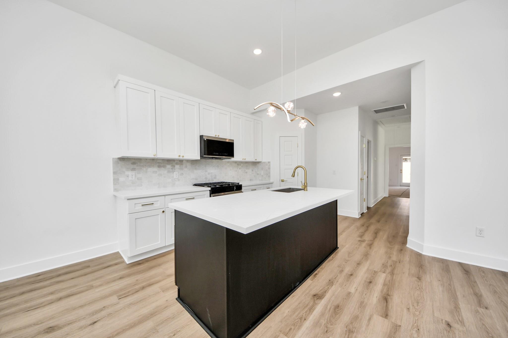 5506 Bacher St Street Unit: A/B