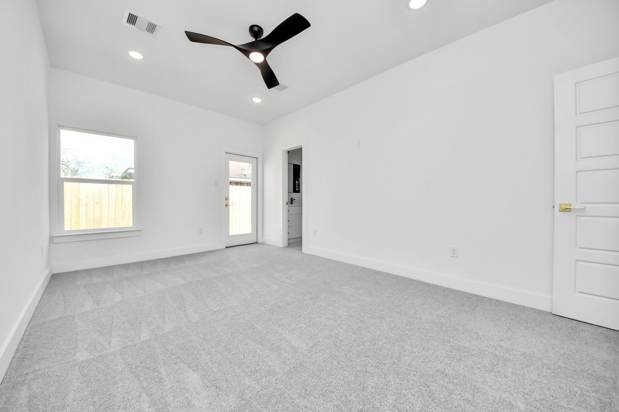 5506 Bacher St Street Unit: A/B