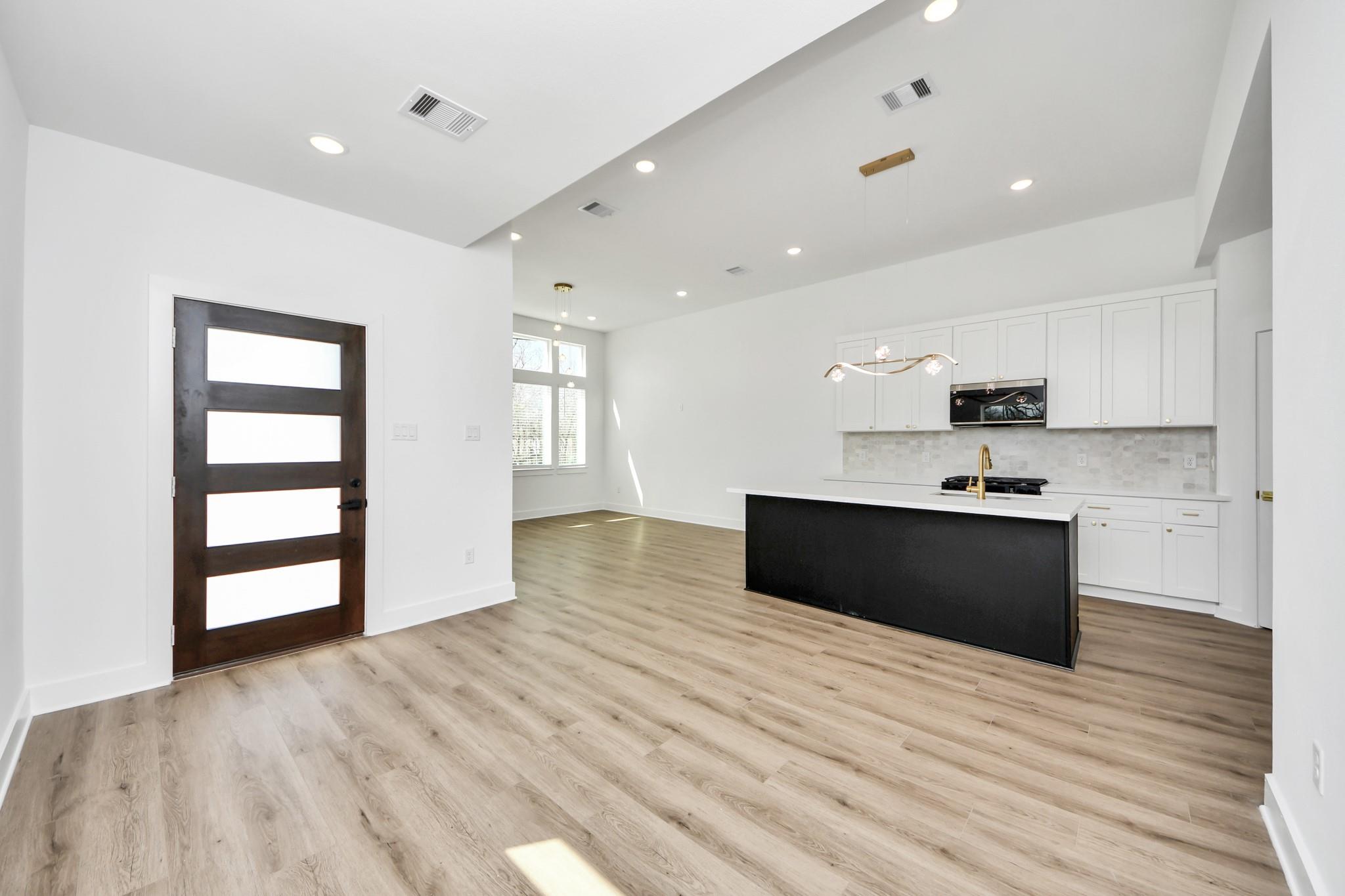 5506 Bacher St Street Unit: A/B