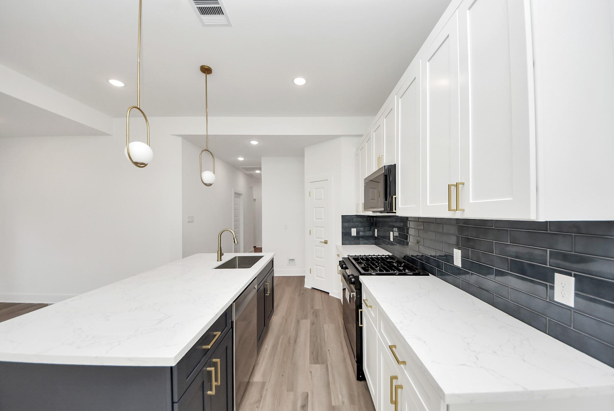 5506 Bacher St Street Unit: A/B