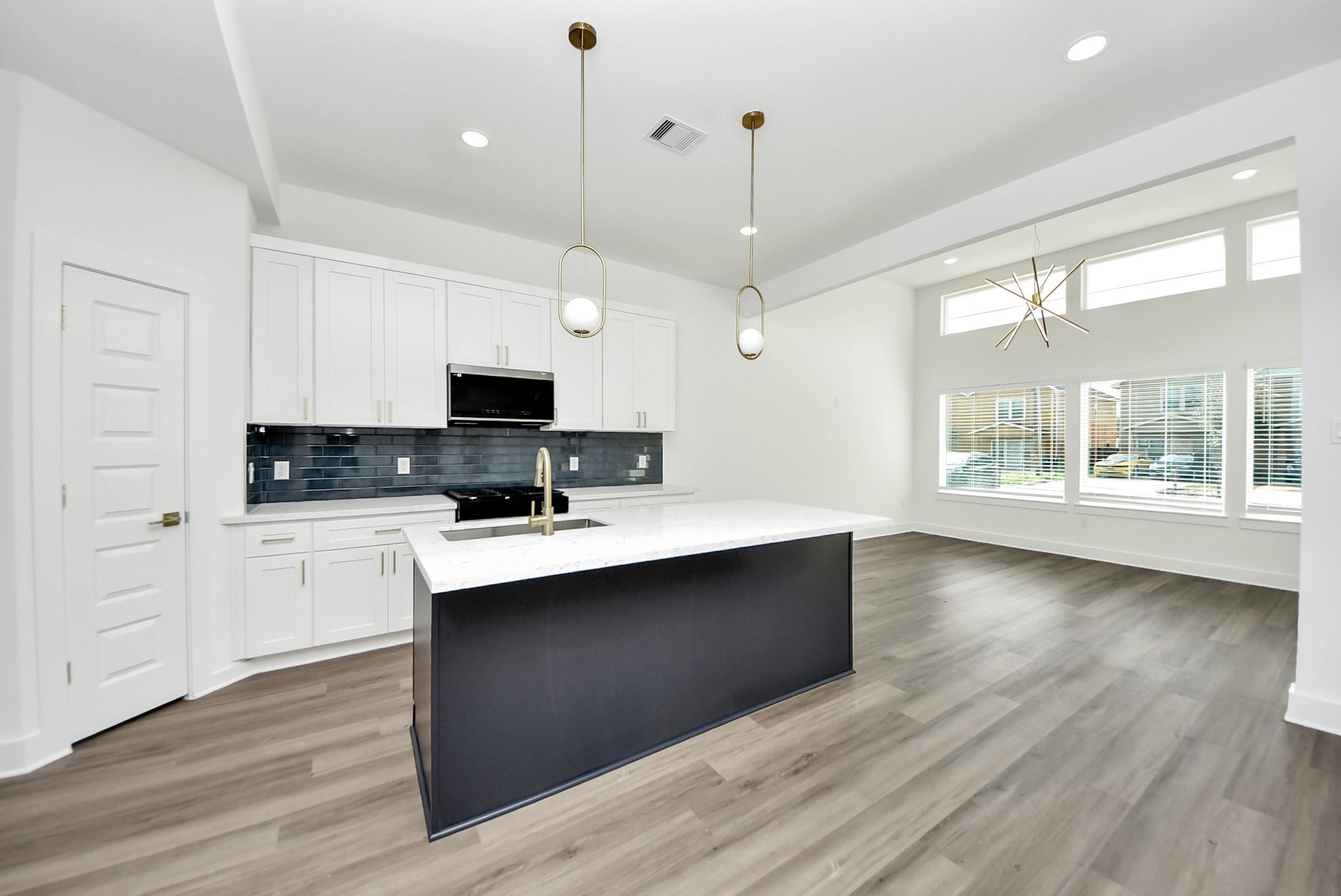 5506 Bacher St Street Unit: A/B