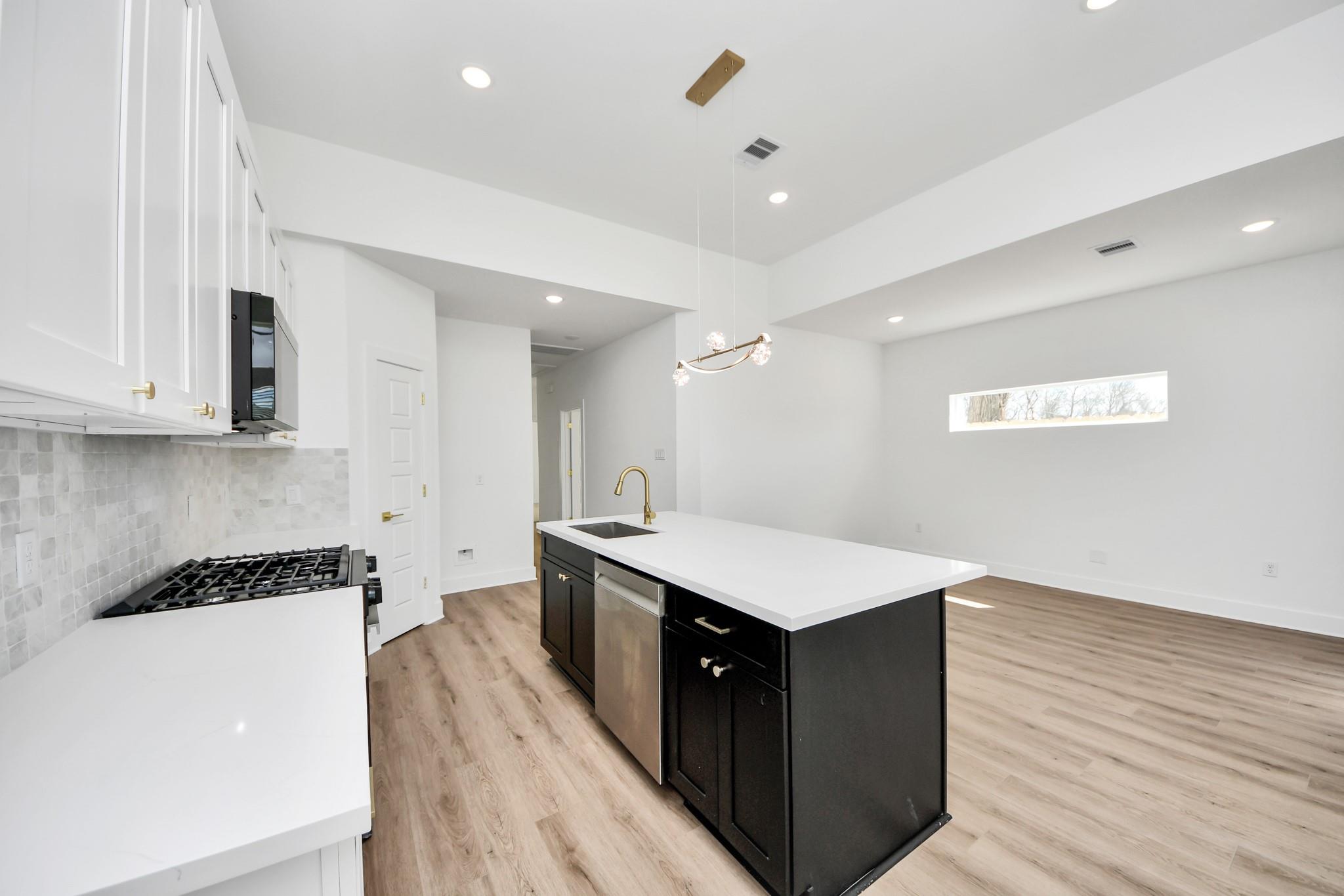 5506 Bacher St Street Unit: A/B