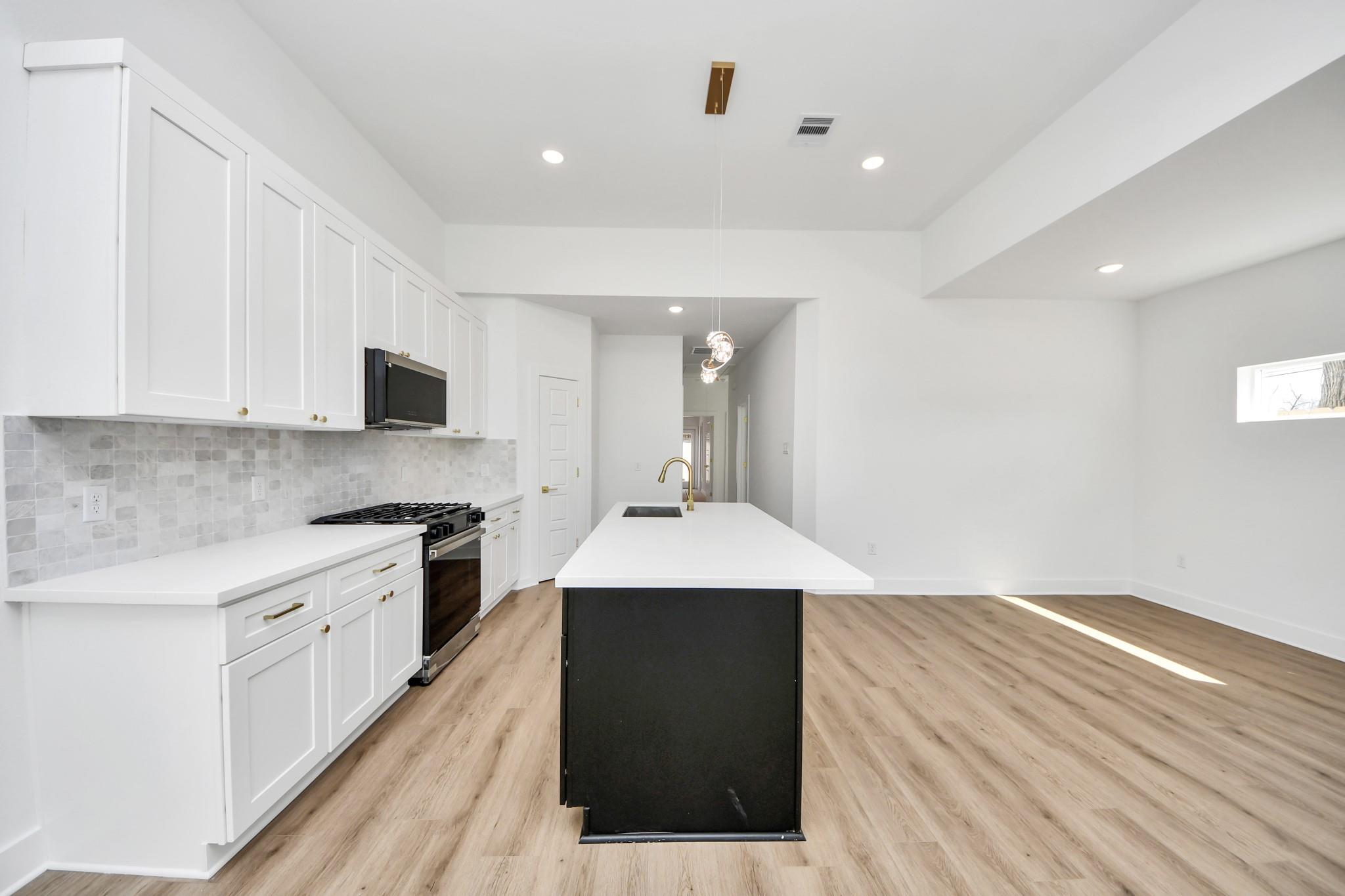 5506 Bacher St Street Unit: A/B