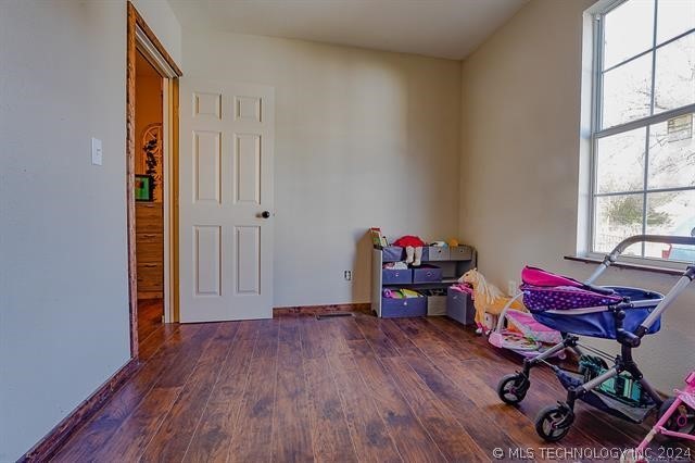 517 S Arnold Price Avenue