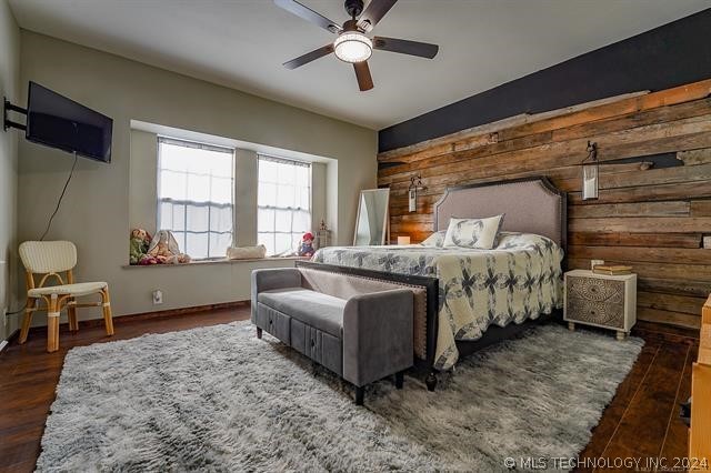 517 S Arnold Price Avenue