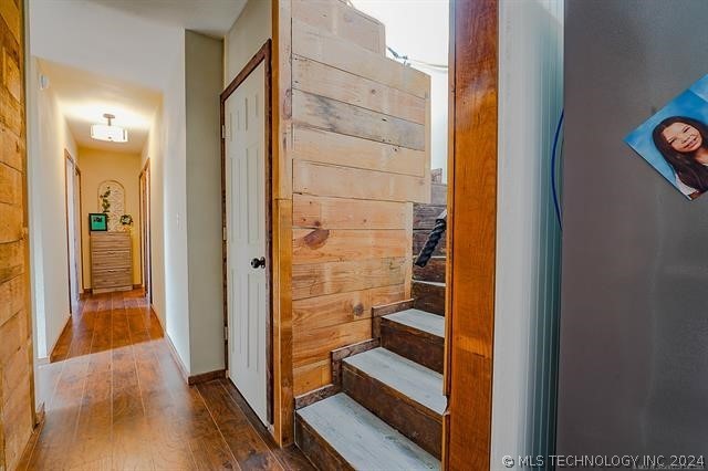 517 S Arnold Price Avenue